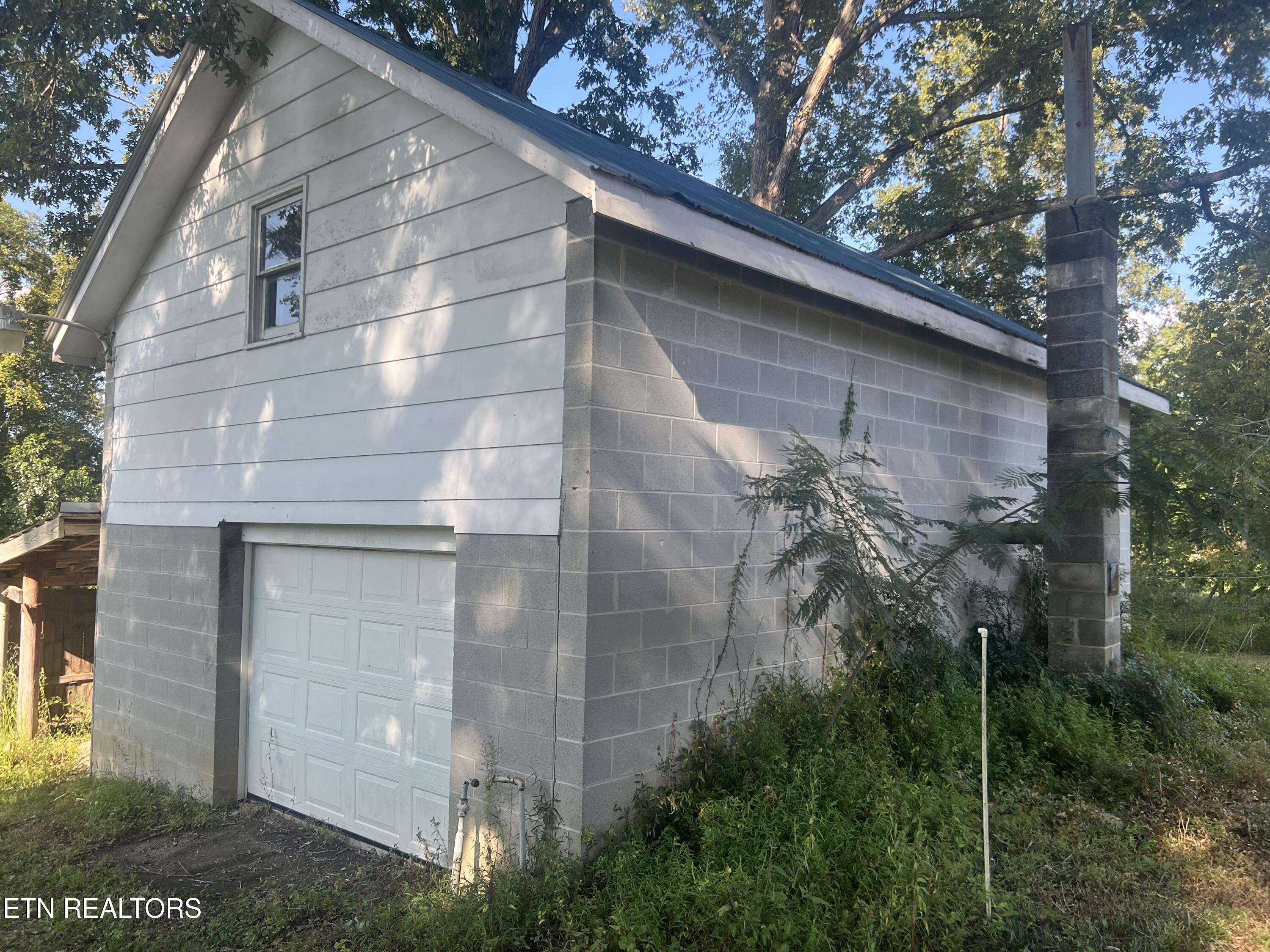 6444 S Old Smithville Highway Sparta TN 38583
