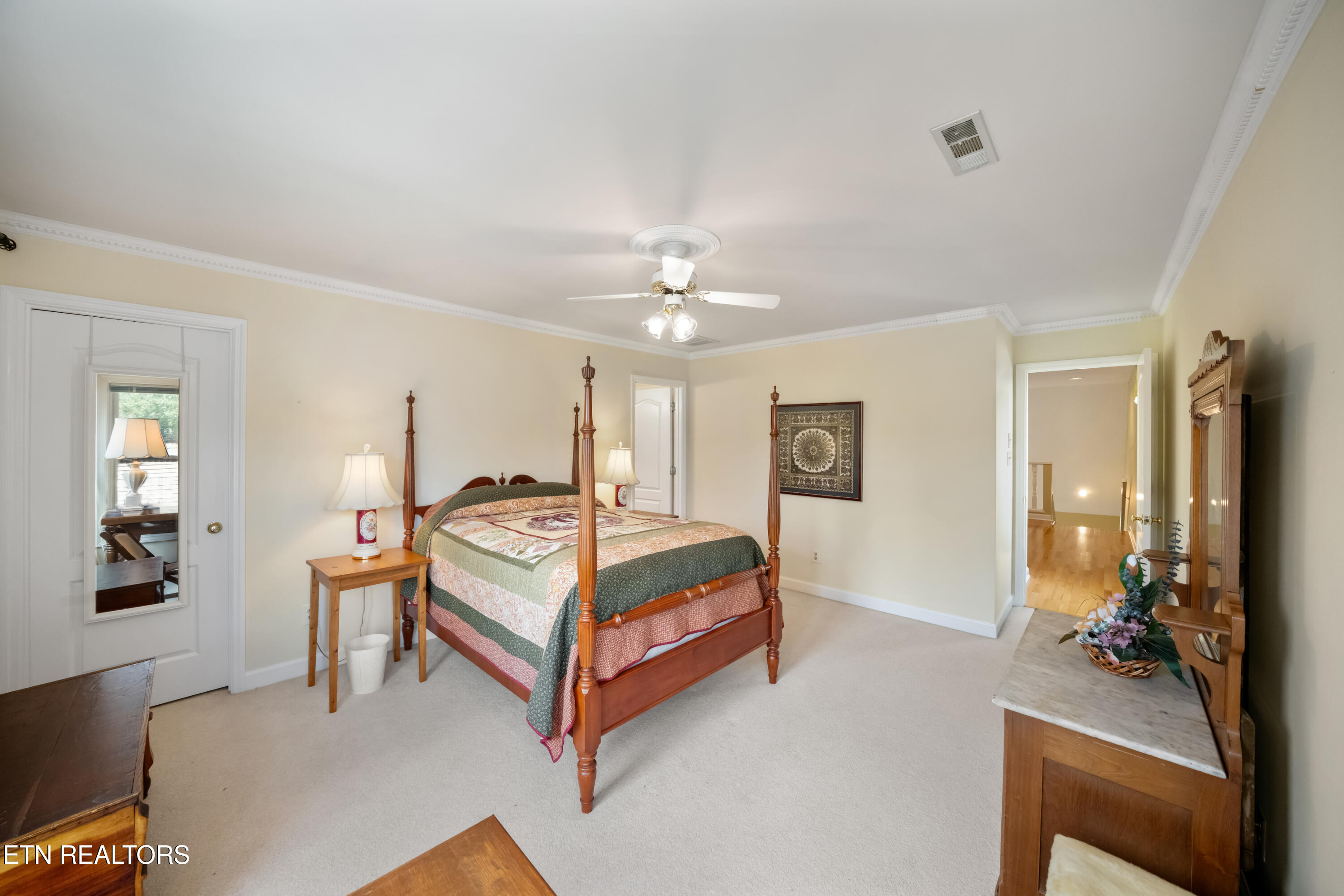 3413 Commodore Point Knoxville TN 37922