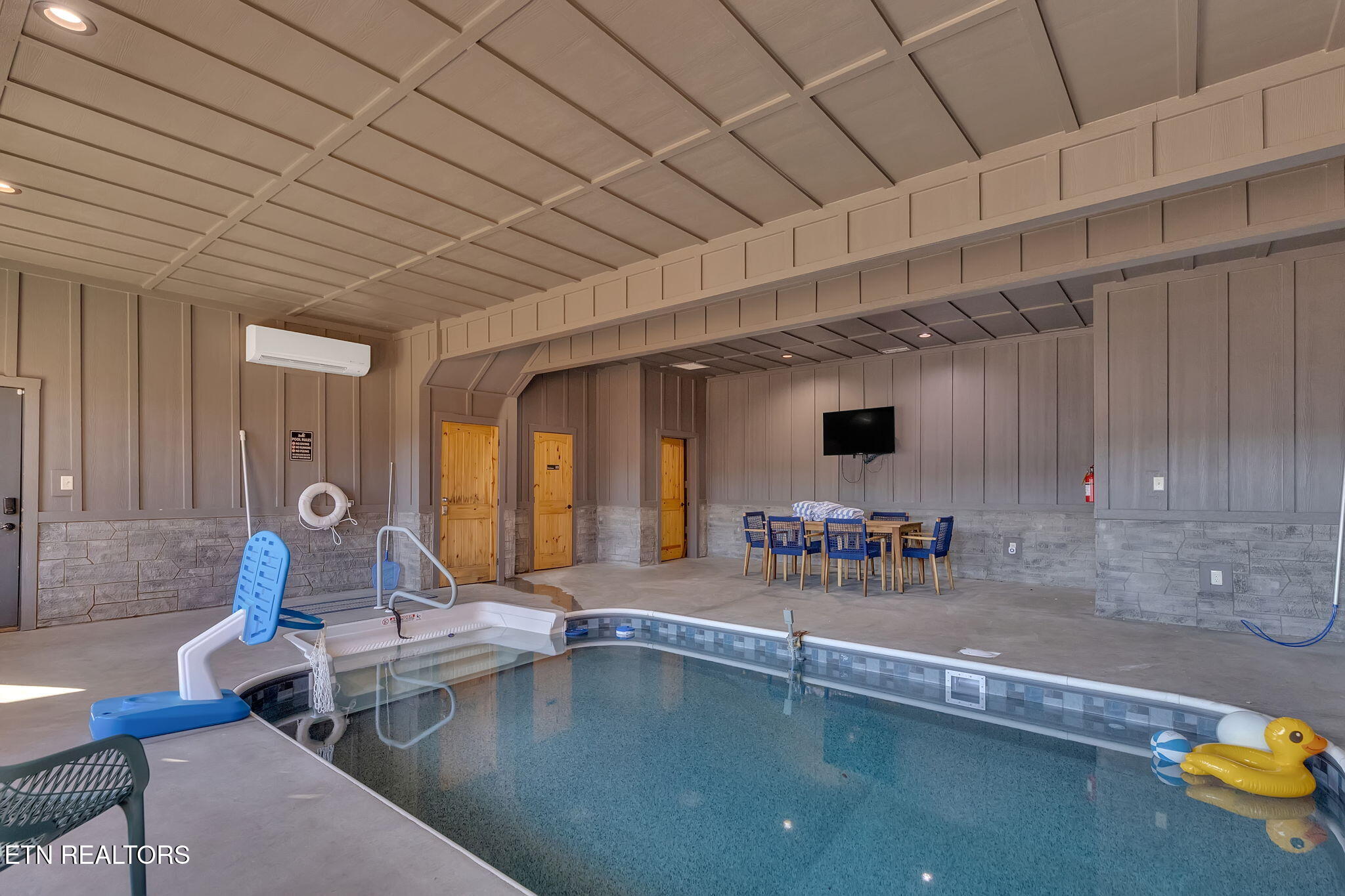 4541 Shangrila Way Sevierville TN 37876