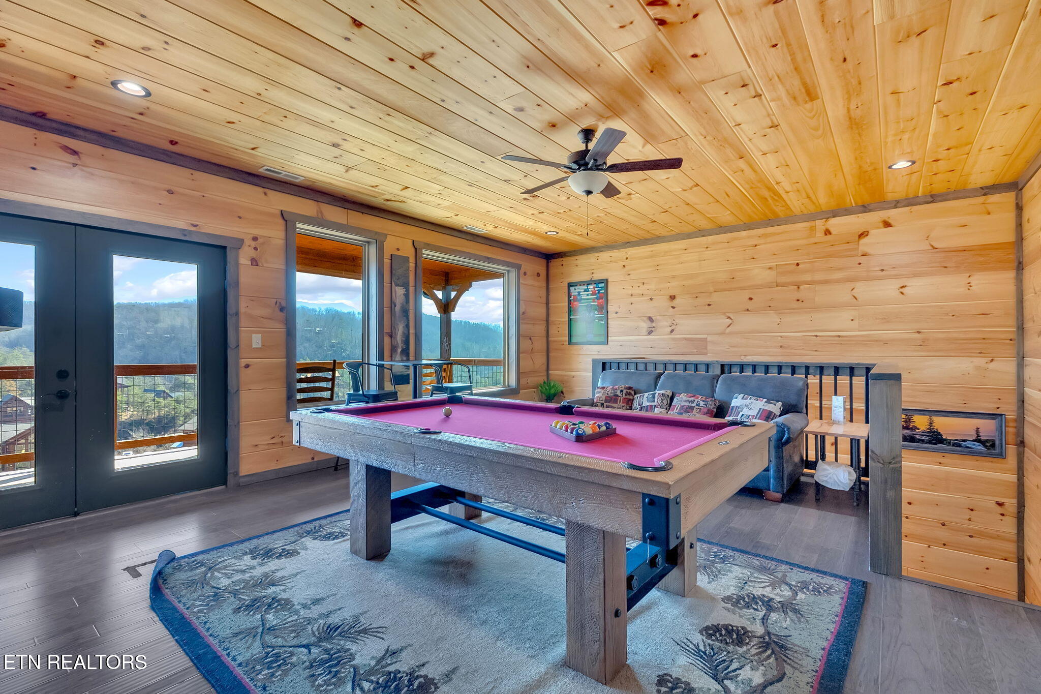 4541 Shangrila Way Sevierville TN 37876