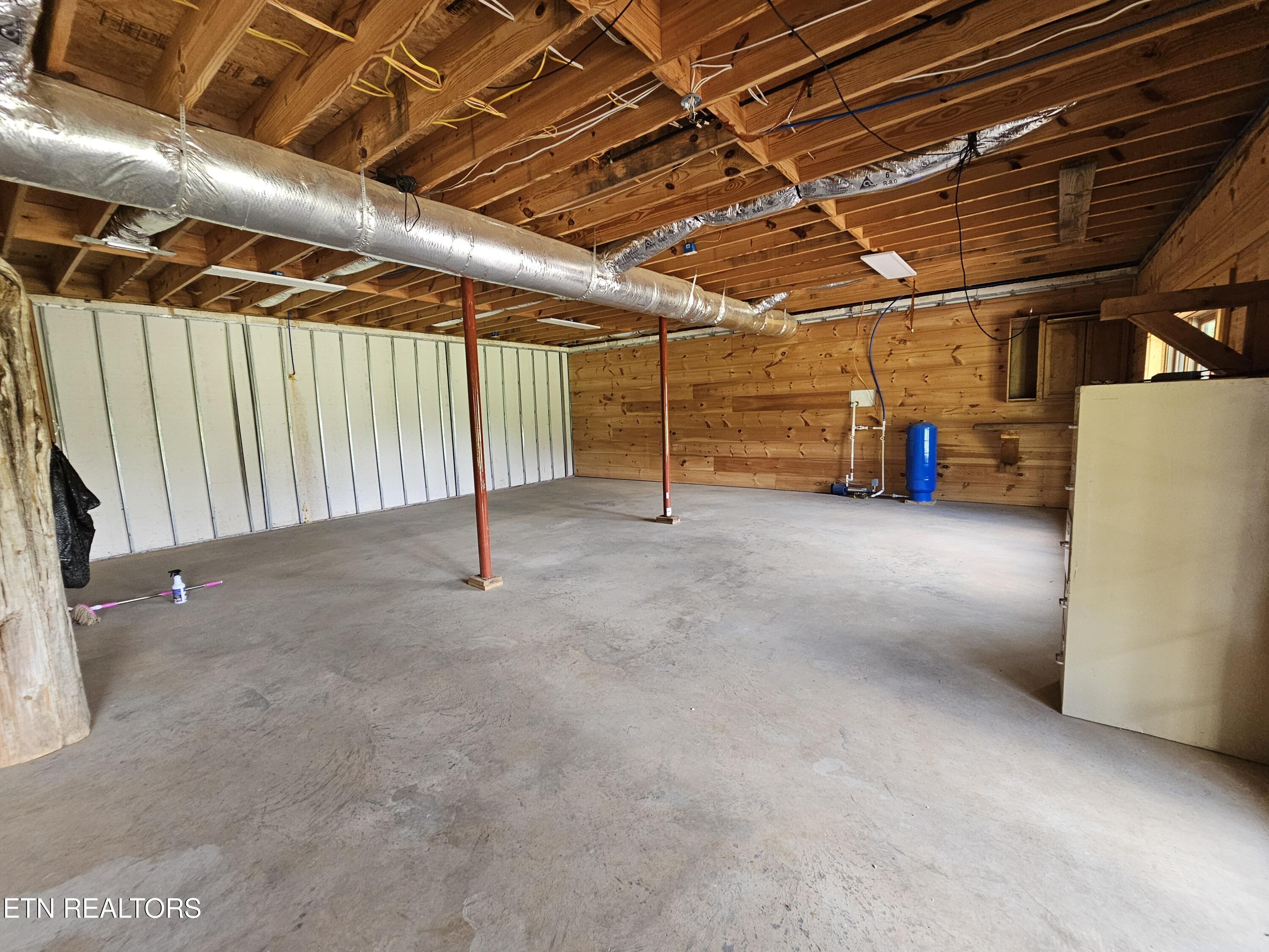 296 Mcclellen Road Madisonville TN 37354