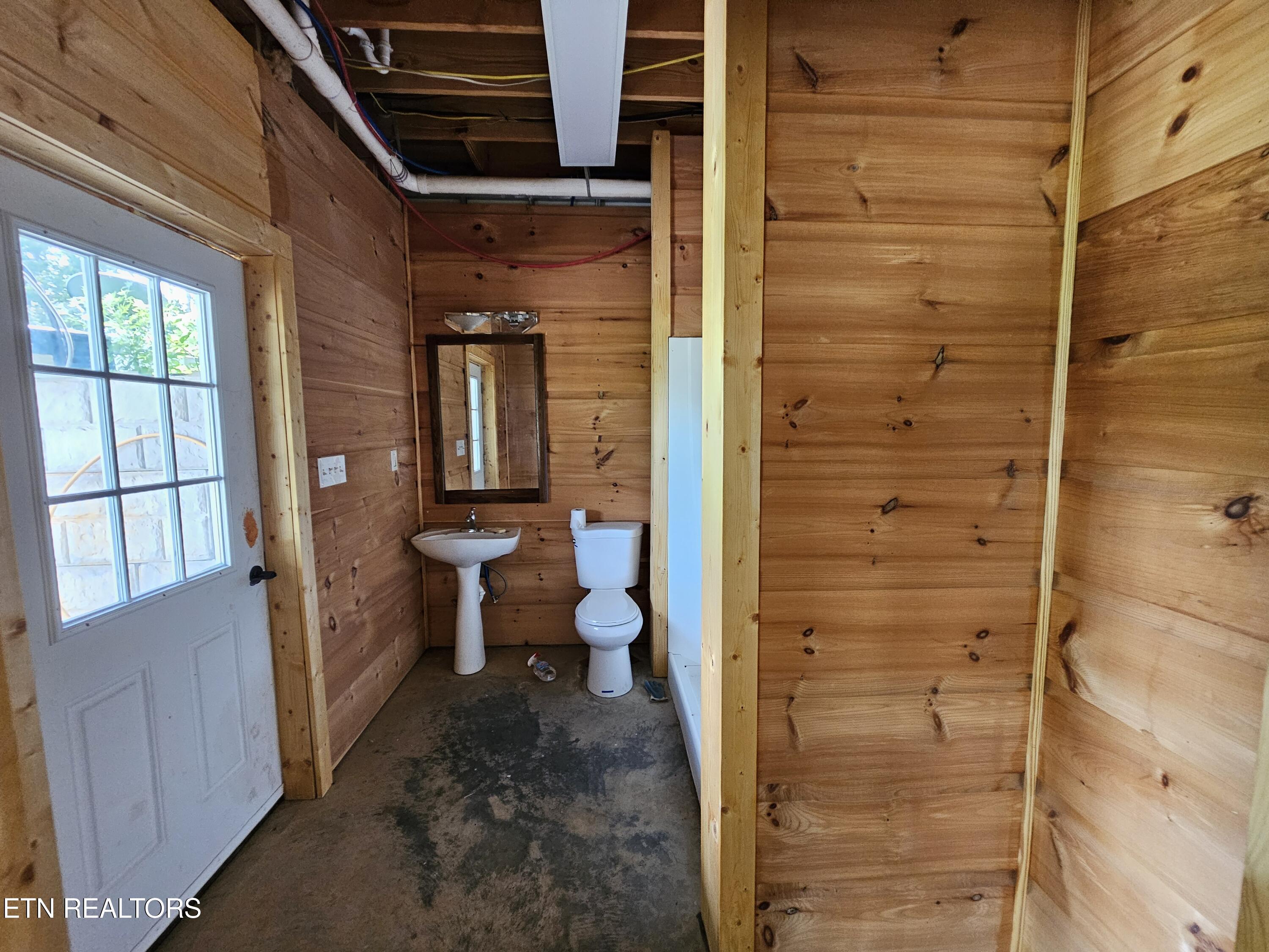 296 Mcclellen Road Madisonville TN 37354
