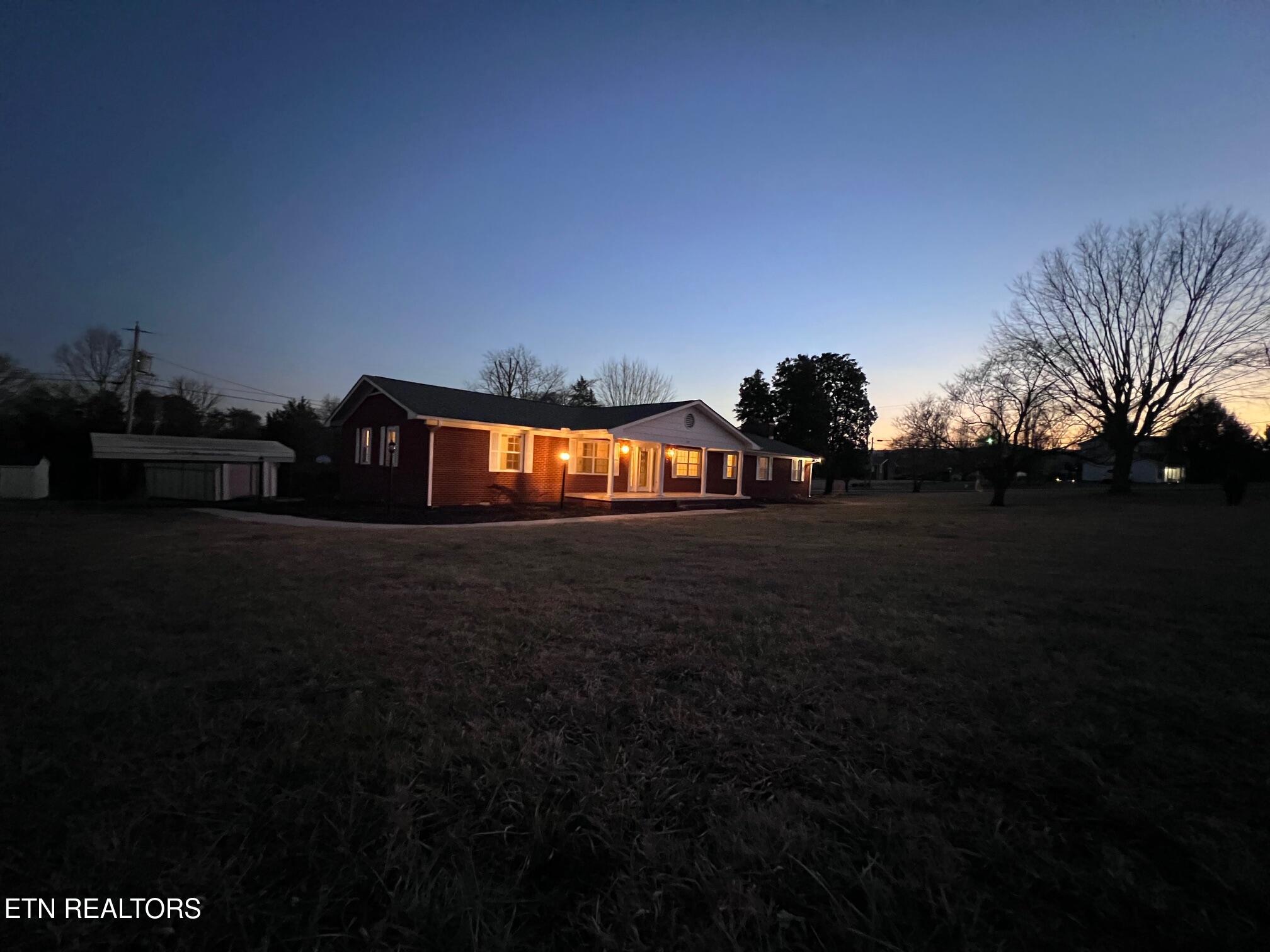 205 Hickory Lane Jacksboro TN 37757