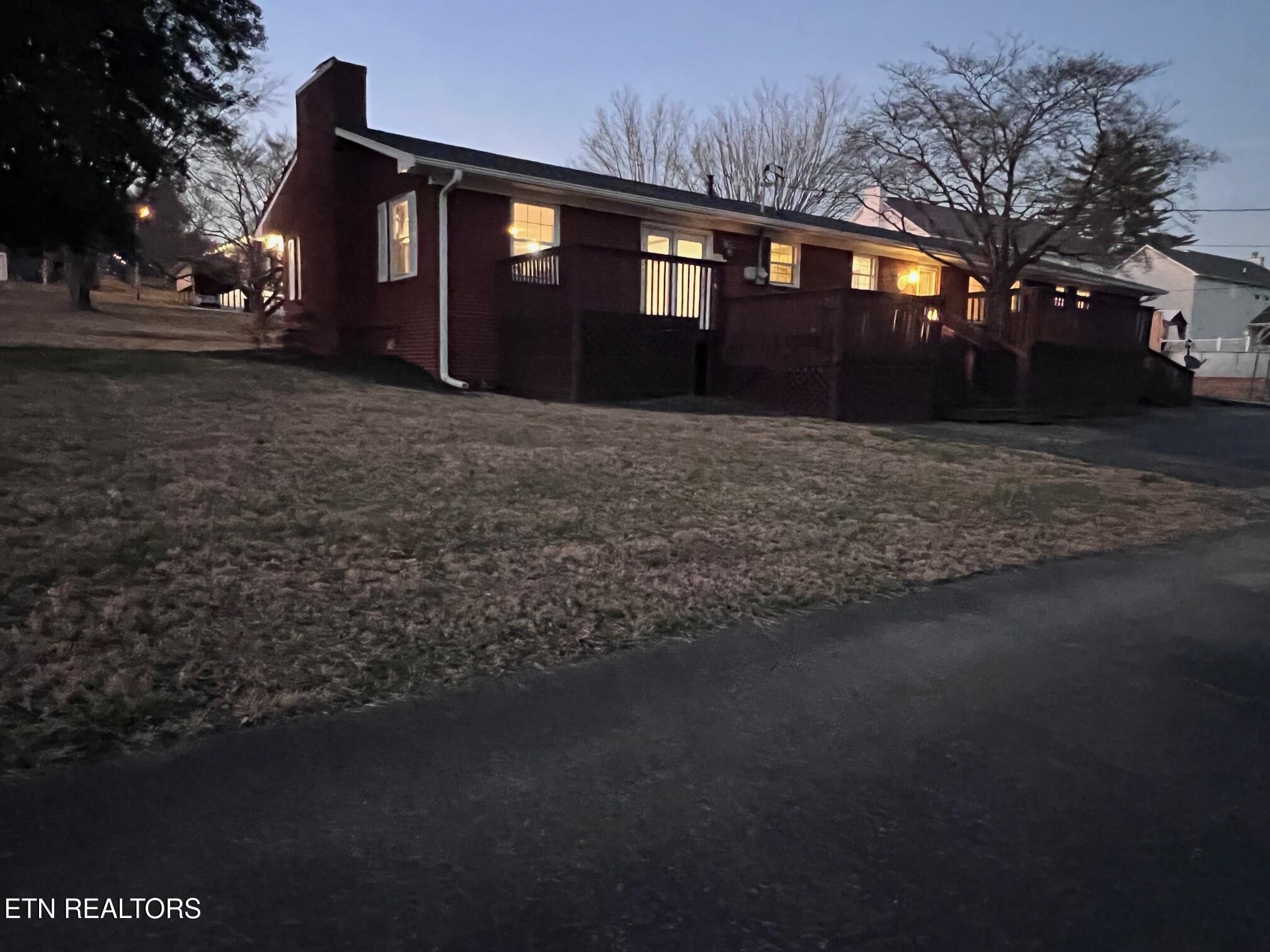 205 Hickory Lane Jacksboro TN 37757