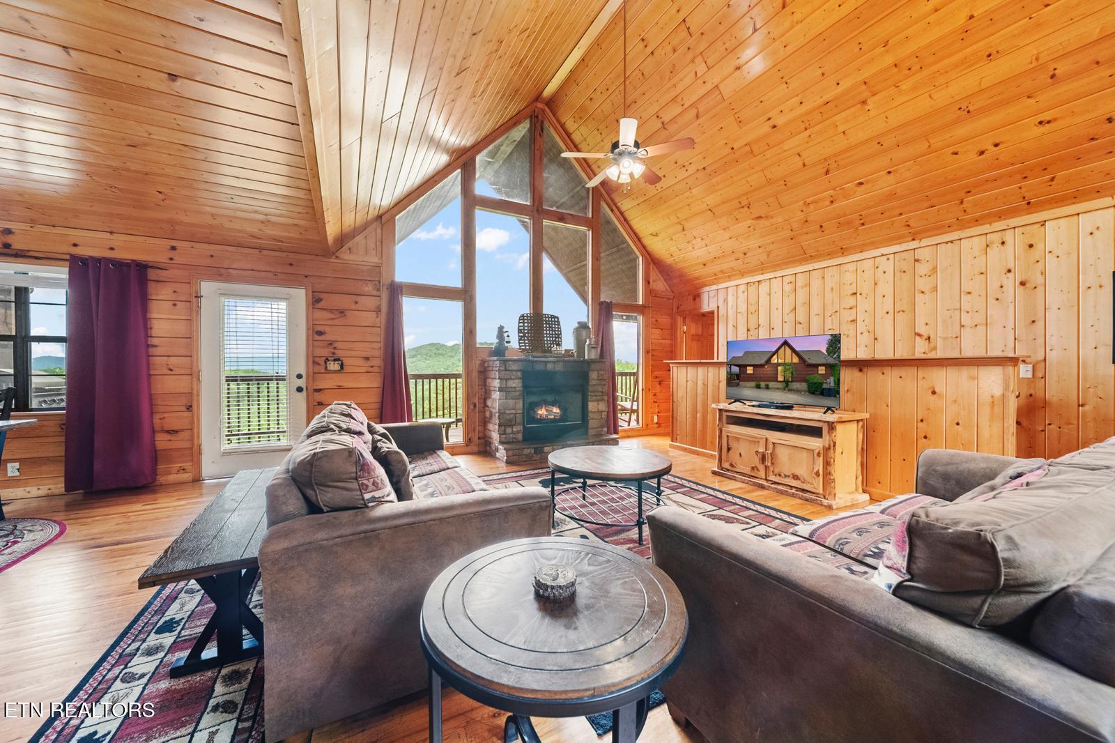 1644 Pinewood Way Sevierville TN 37862