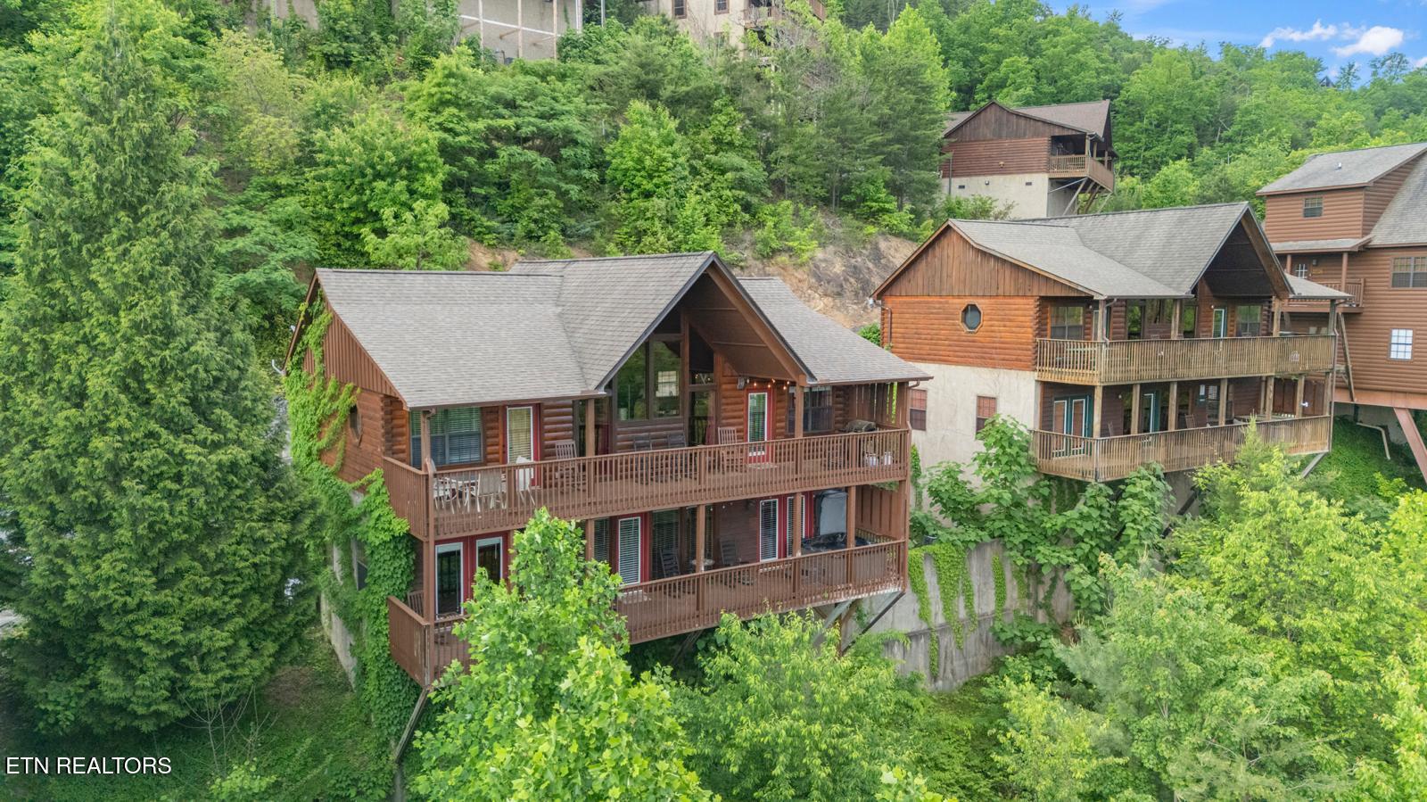 1644 Pinewood Way Sevierville TN 37862