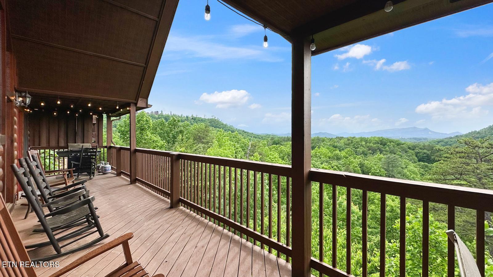 1644 Pinewood Way Sevierville TN 37862