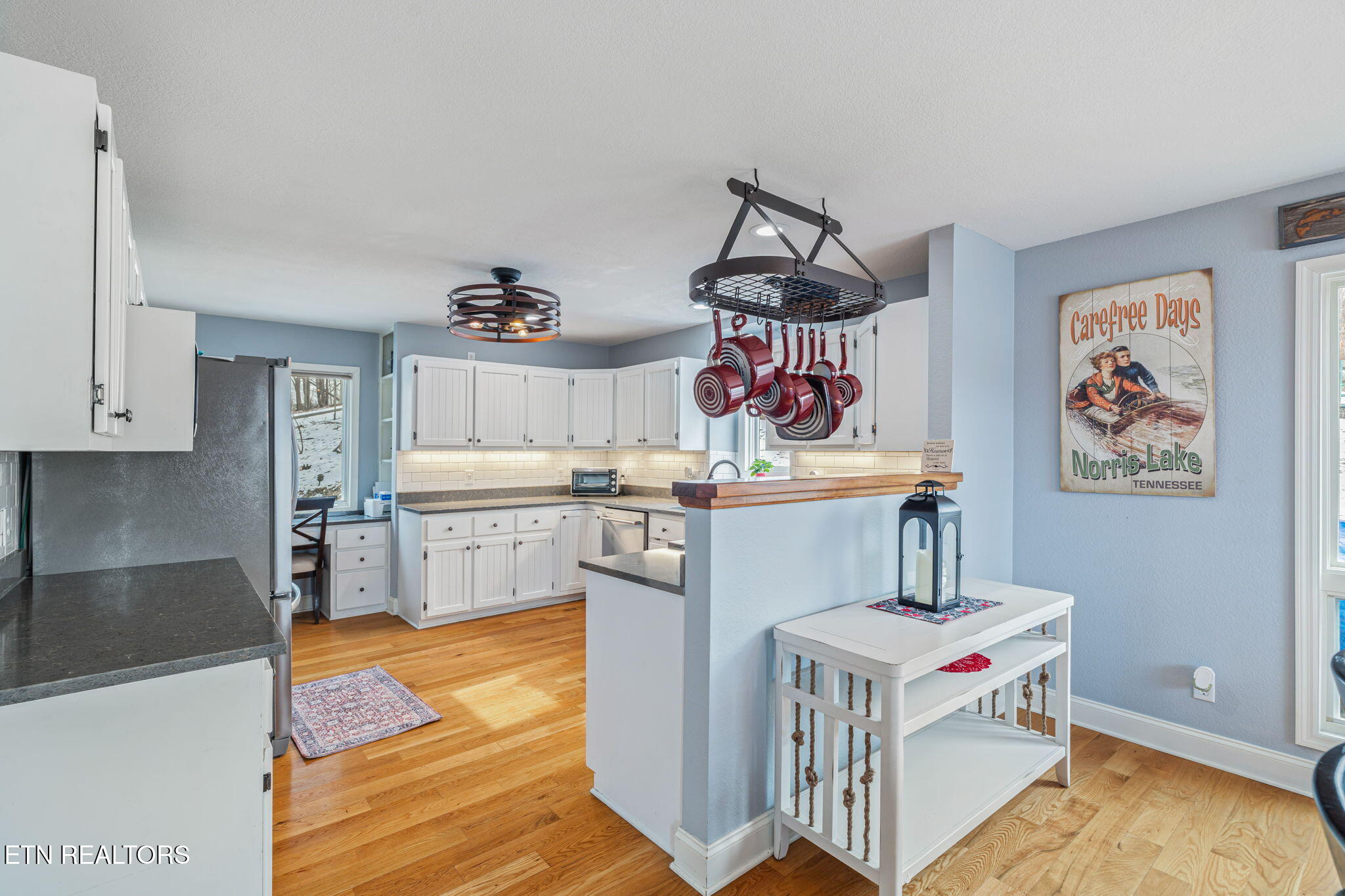 1368 N Shorewood Lane Caryville TN 37714