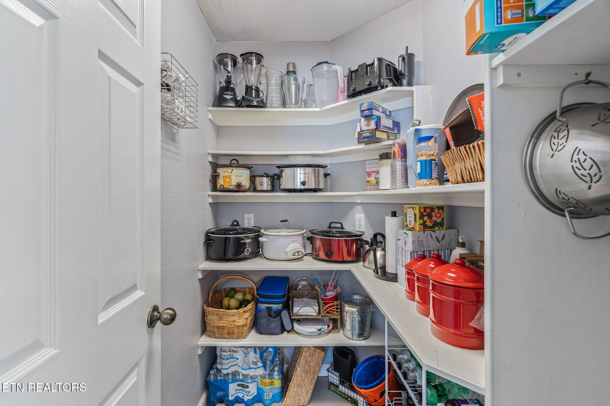 1368 N Shorewood Lane Caryville TN 37714