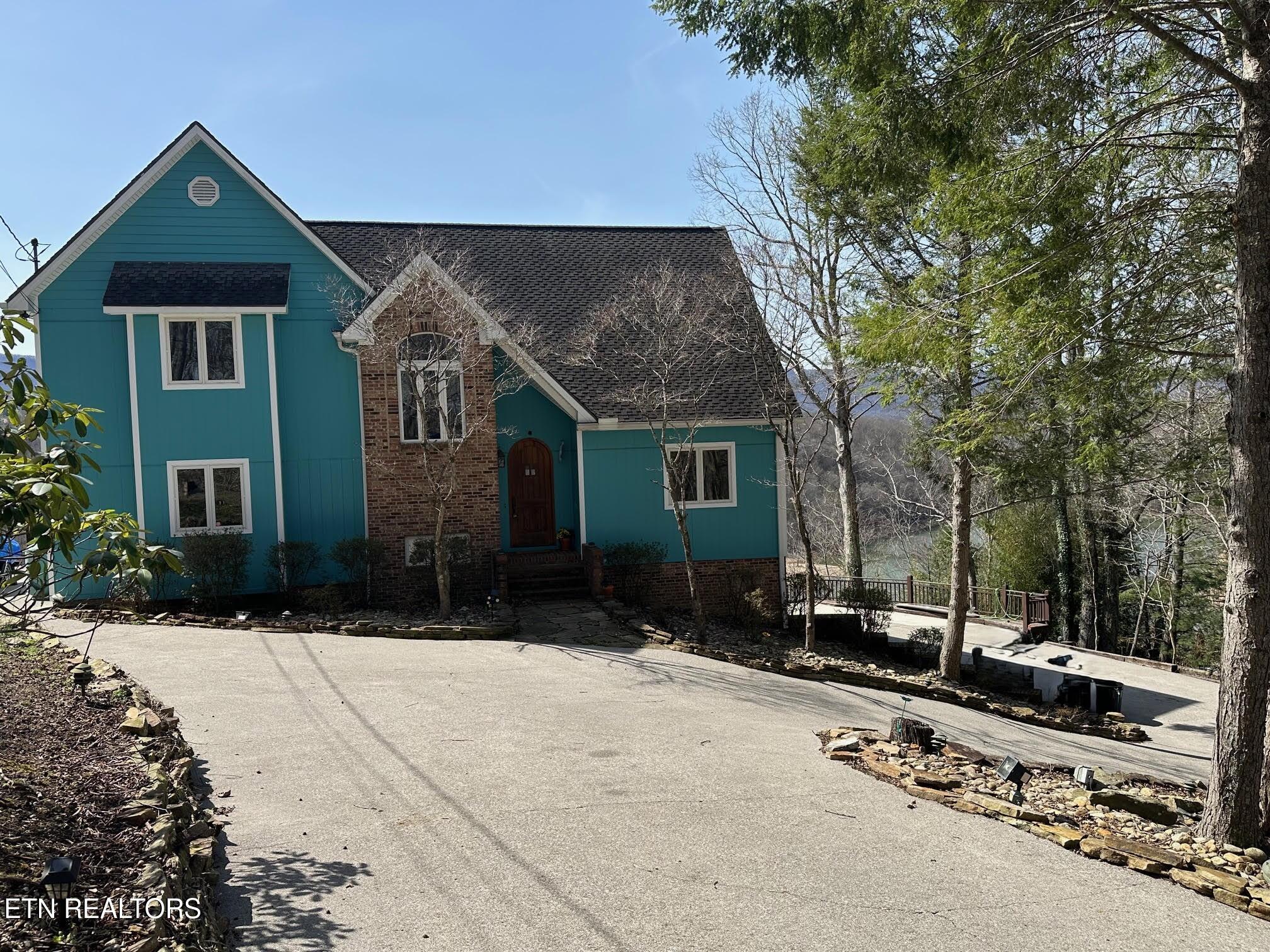 1368 N Shorewood Lane Caryville TN 37714