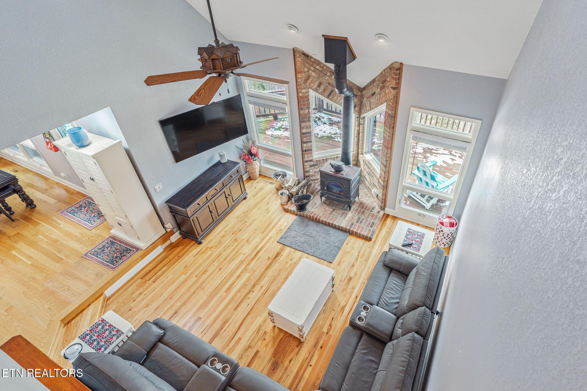 1368 N Shorewood Lane Caryville TN 37714