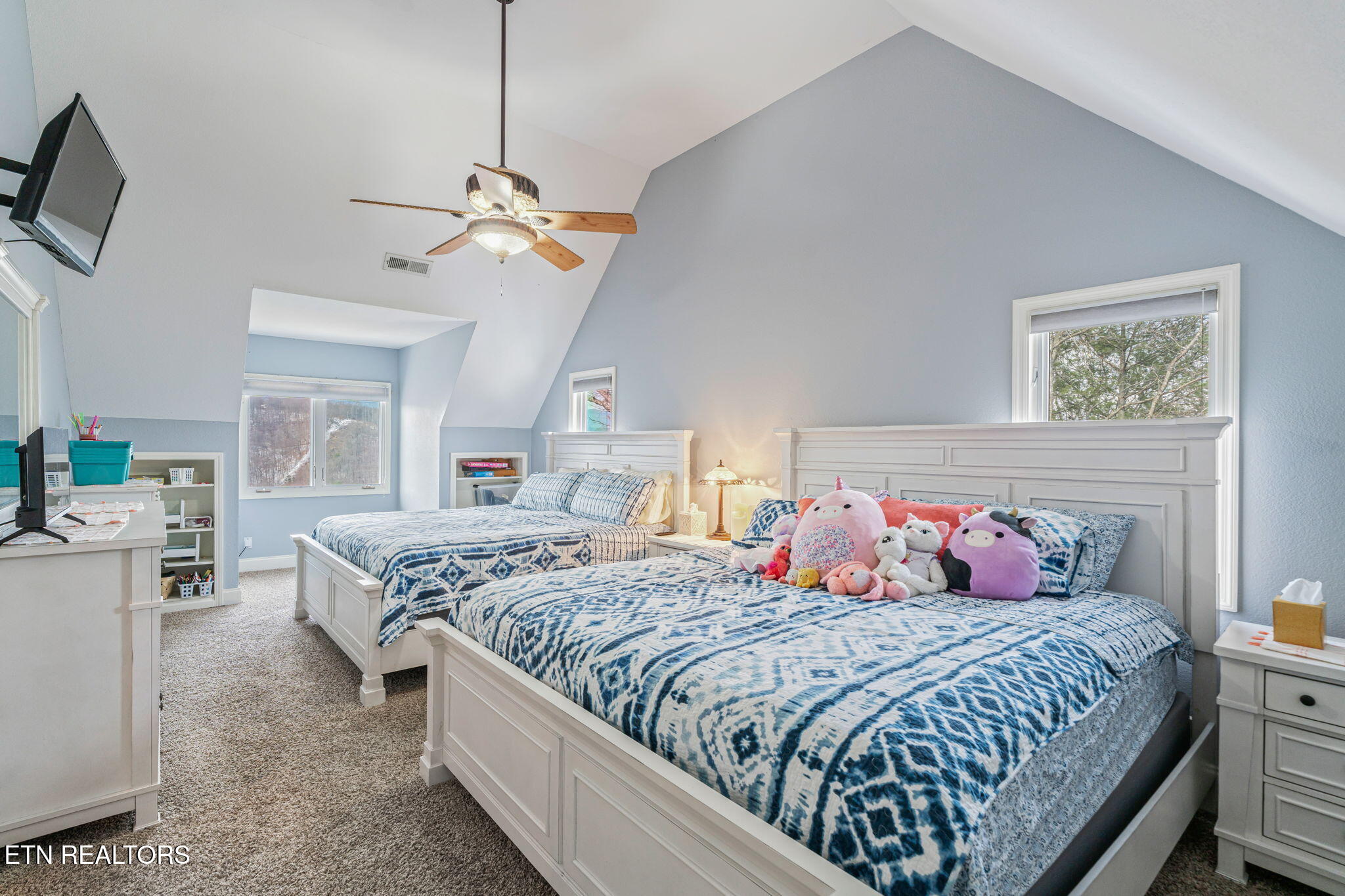 1368 N Shorewood Lane Caryville TN 37714