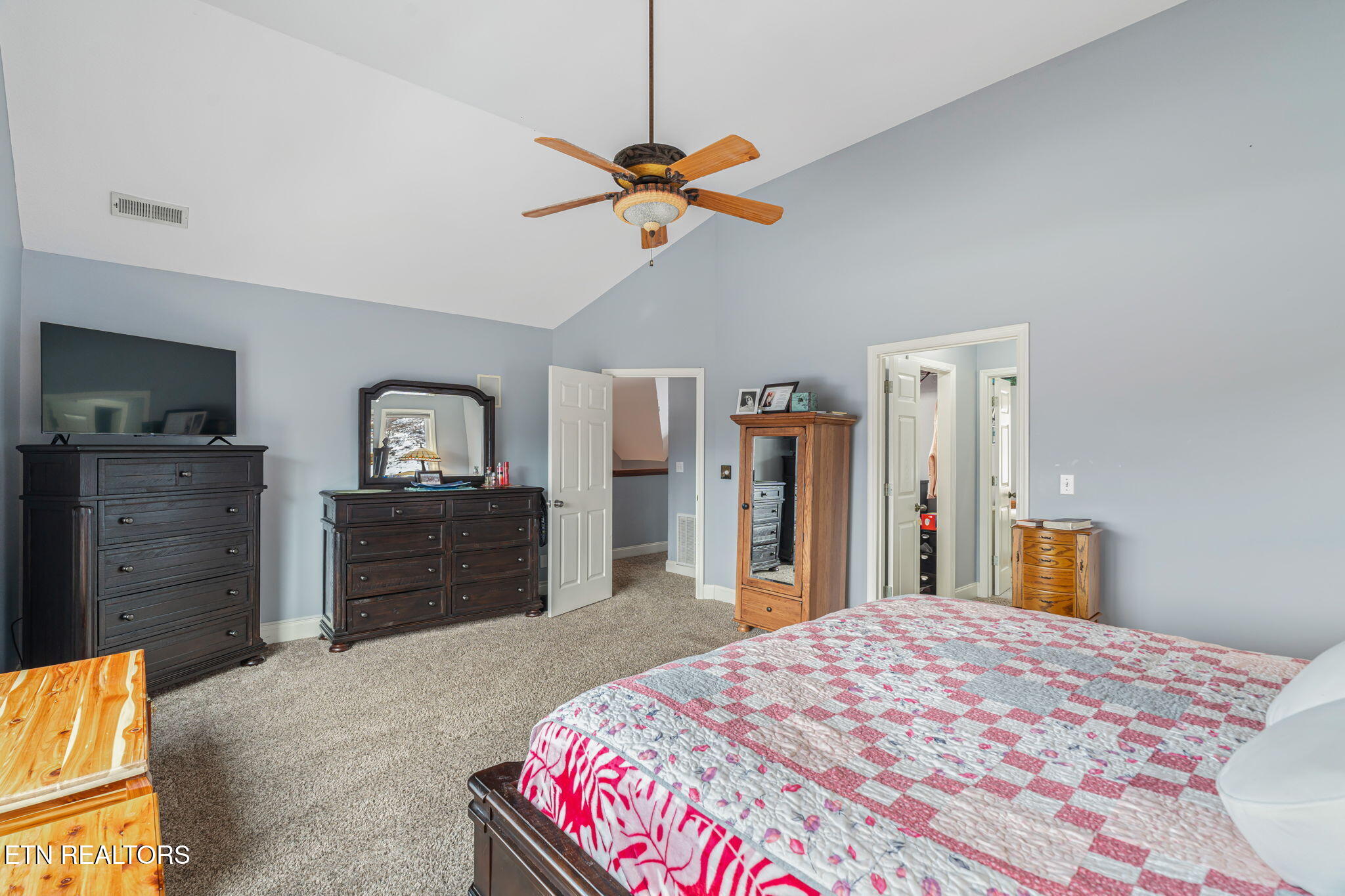 1368 N Shorewood Lane Caryville TN 37714