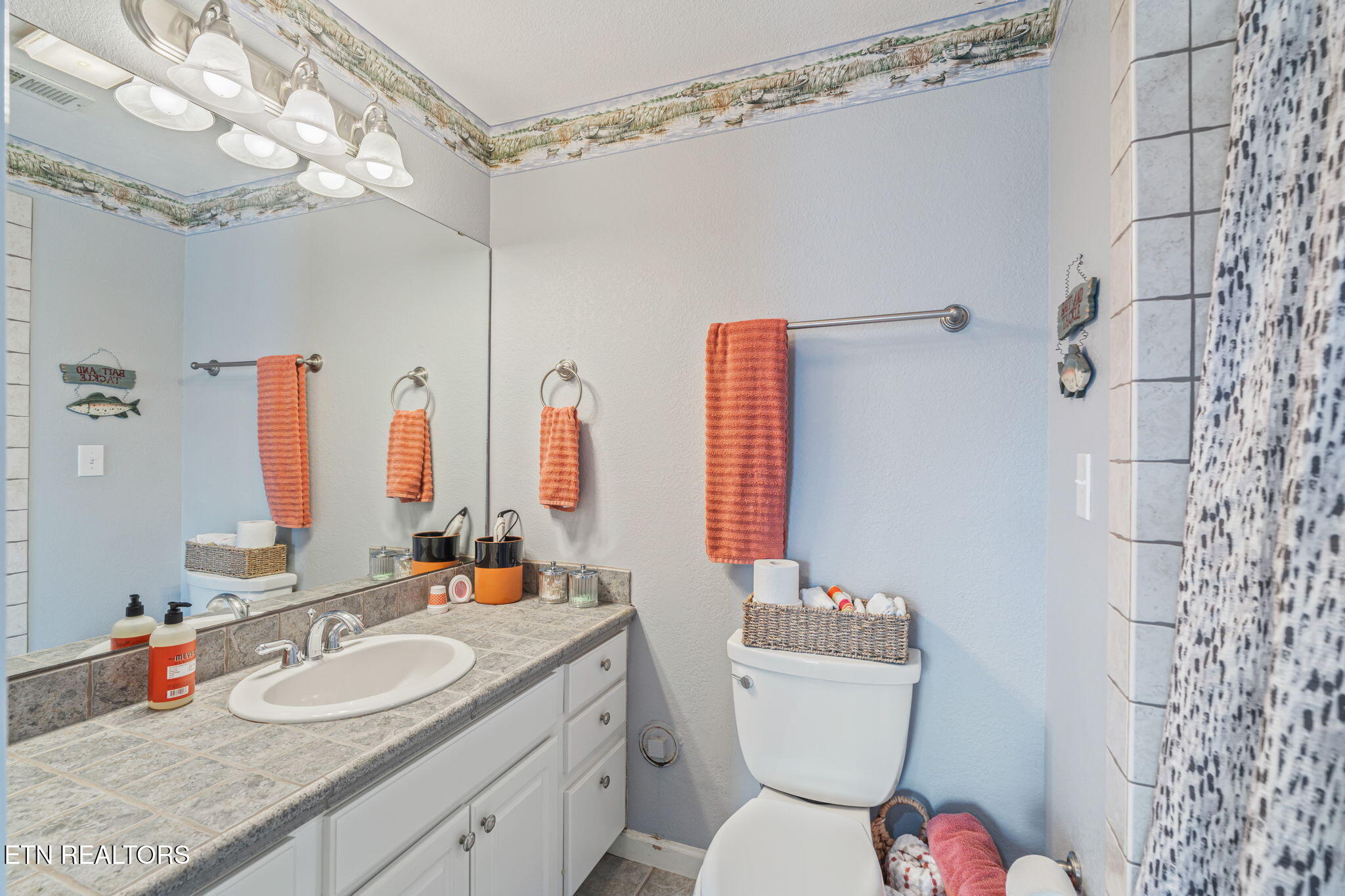 1368 N Shorewood Lane Caryville TN 37714