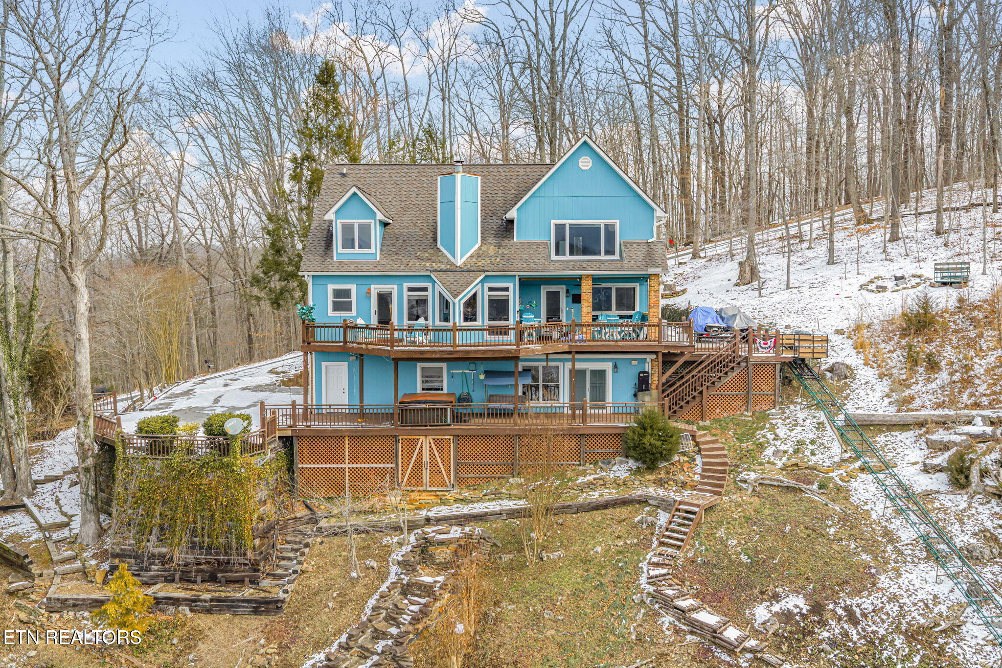 1368 N Shorewood Lane Caryville TN 37714