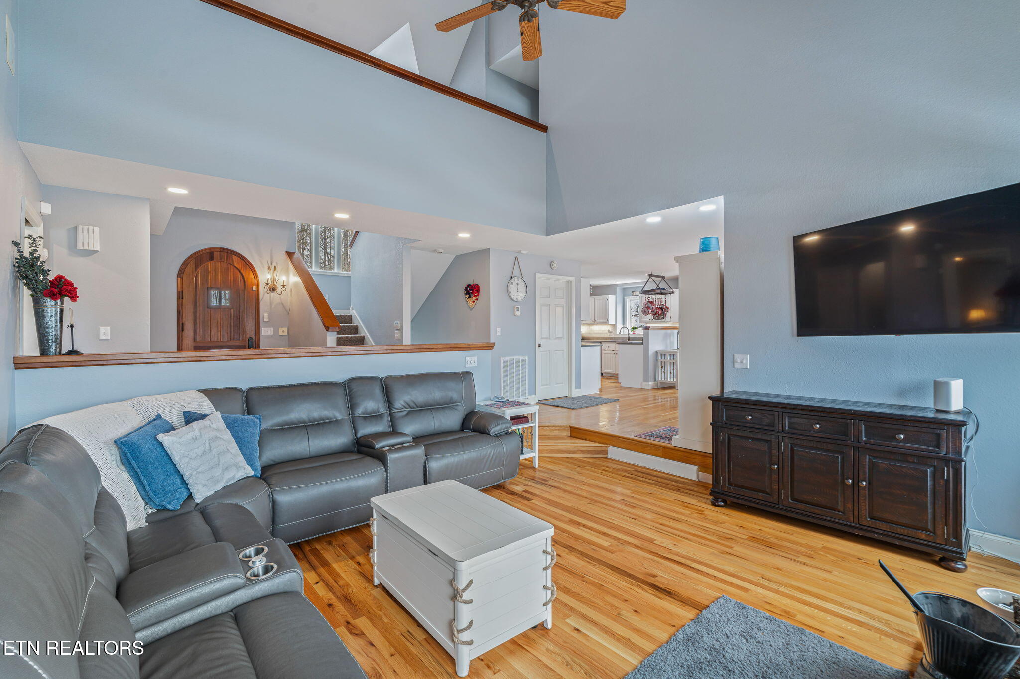 1368 N Shorewood Lane Caryville TN 37714