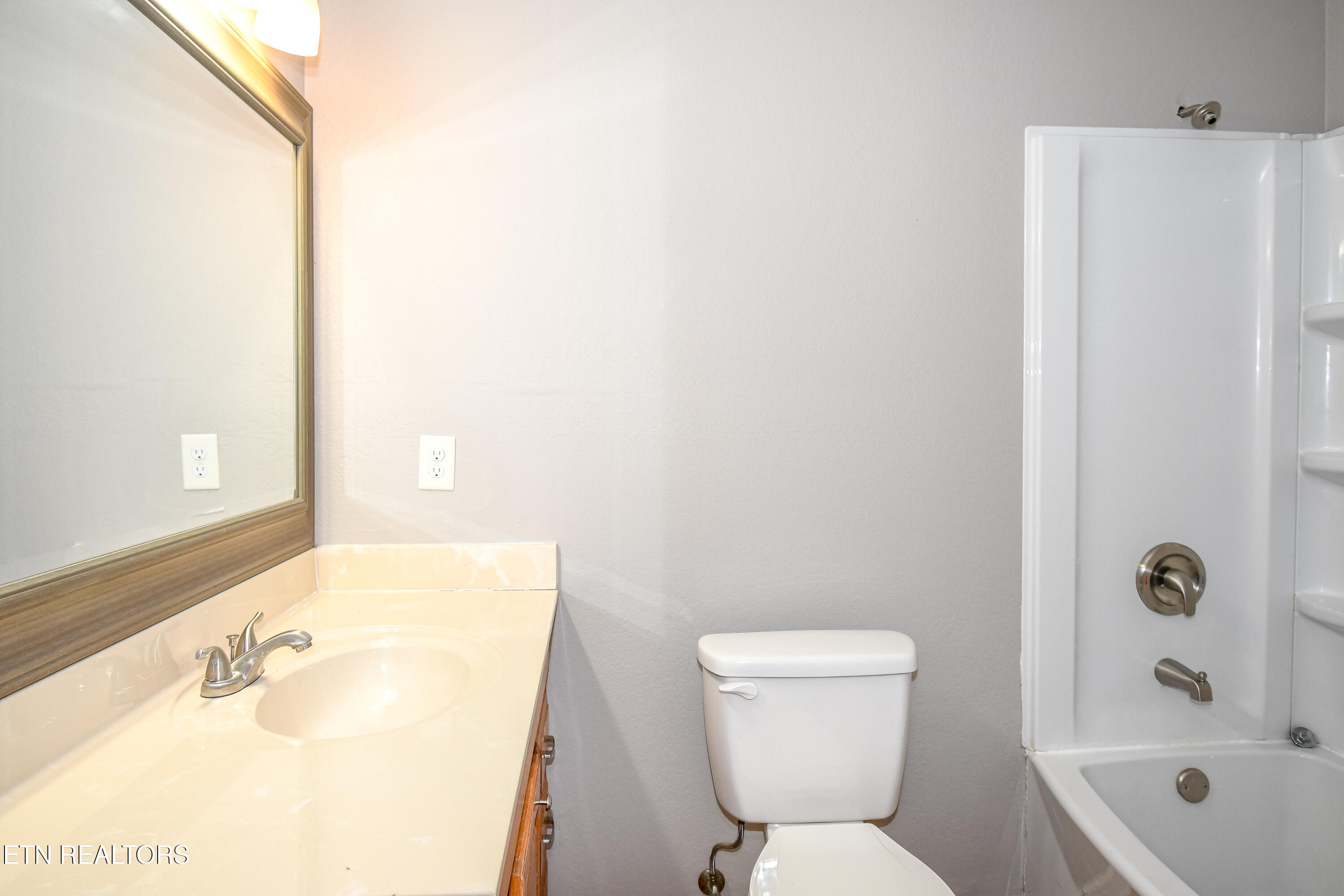 220 Sanderson Street Alcoa TN 37701