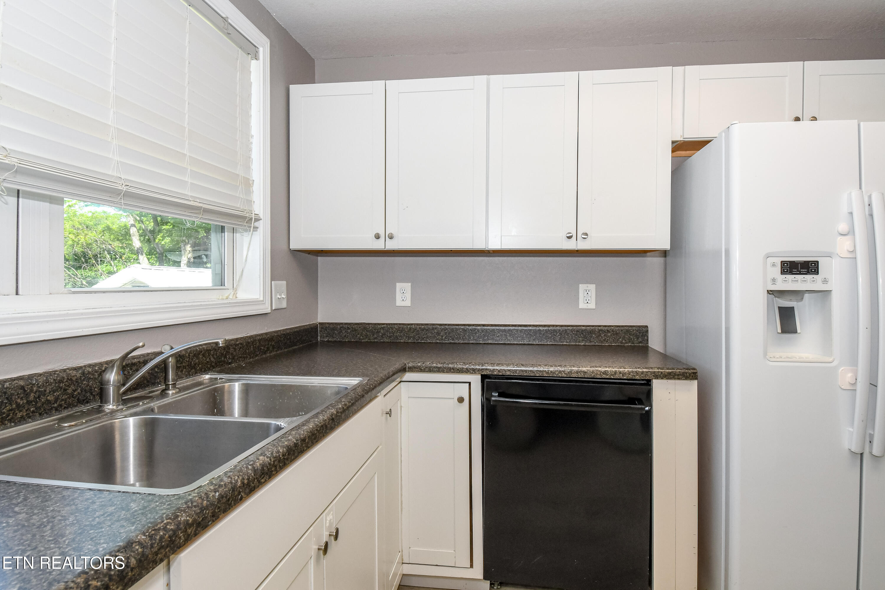 220 Sanderson Street Alcoa TN 37701