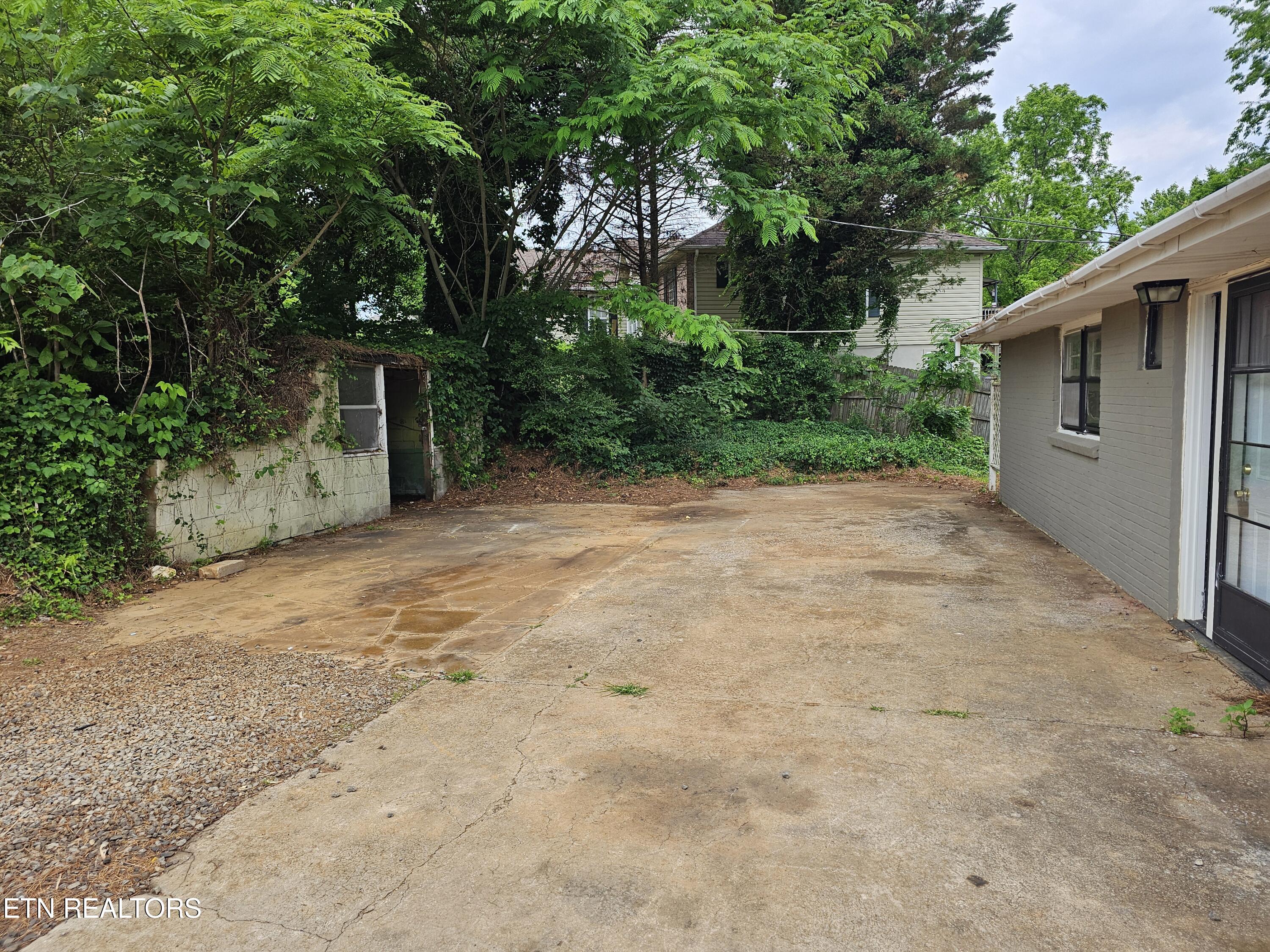 700 Lakeview Drive Loudon TN 37774