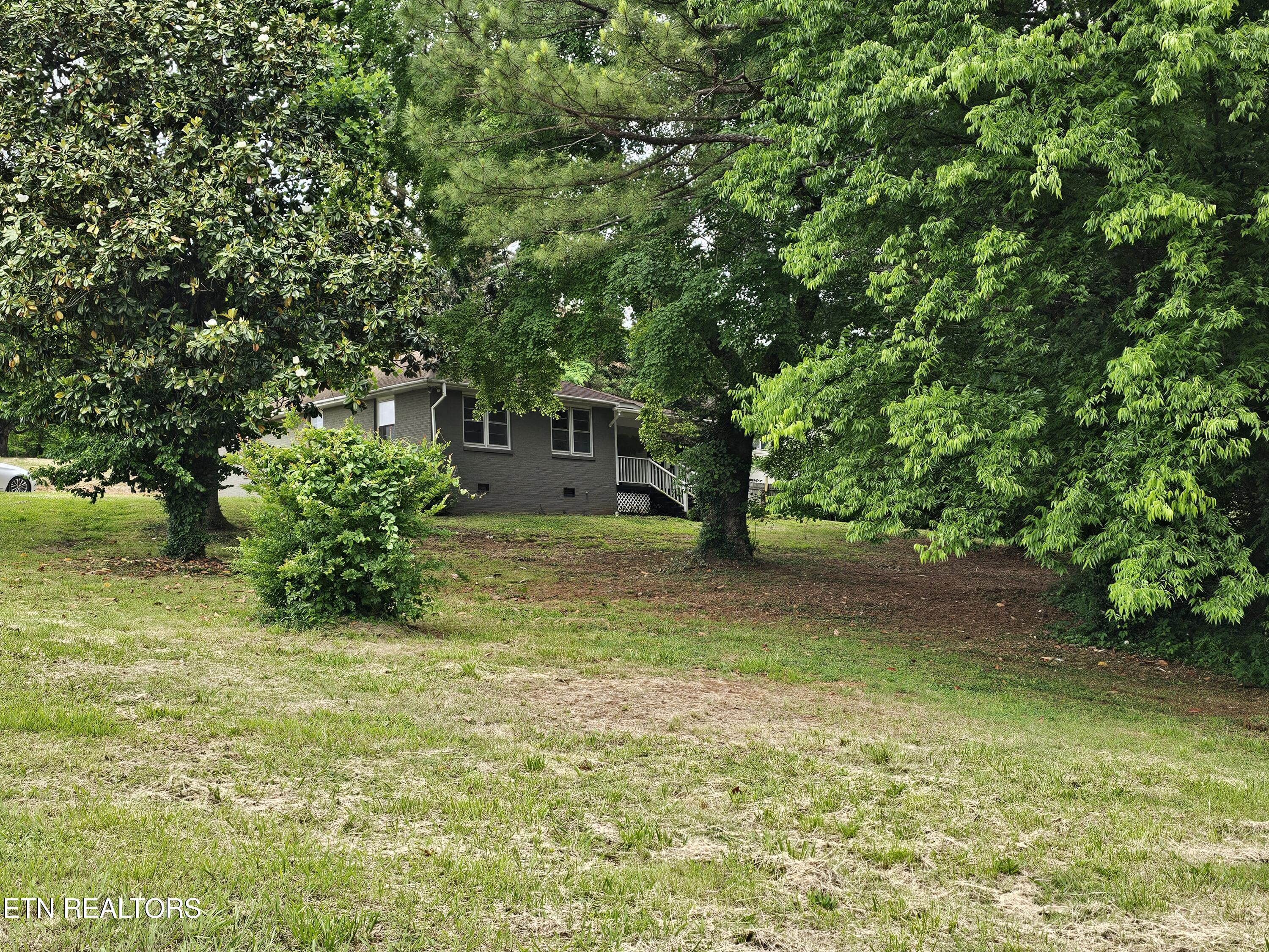 700 Lakeview Drive Loudon TN 37774