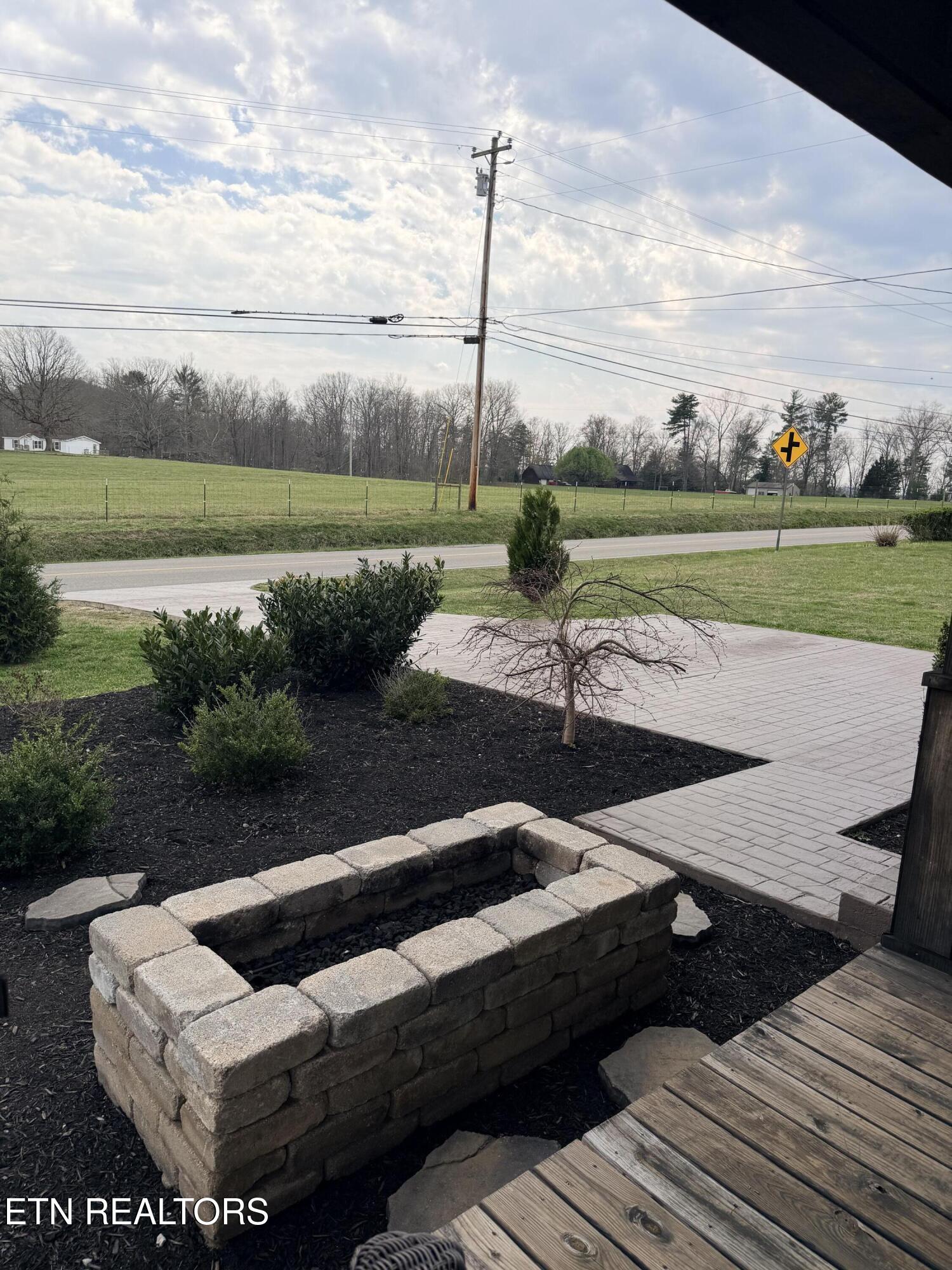 1021 Pleasant Grove Road Winfield TN 37892