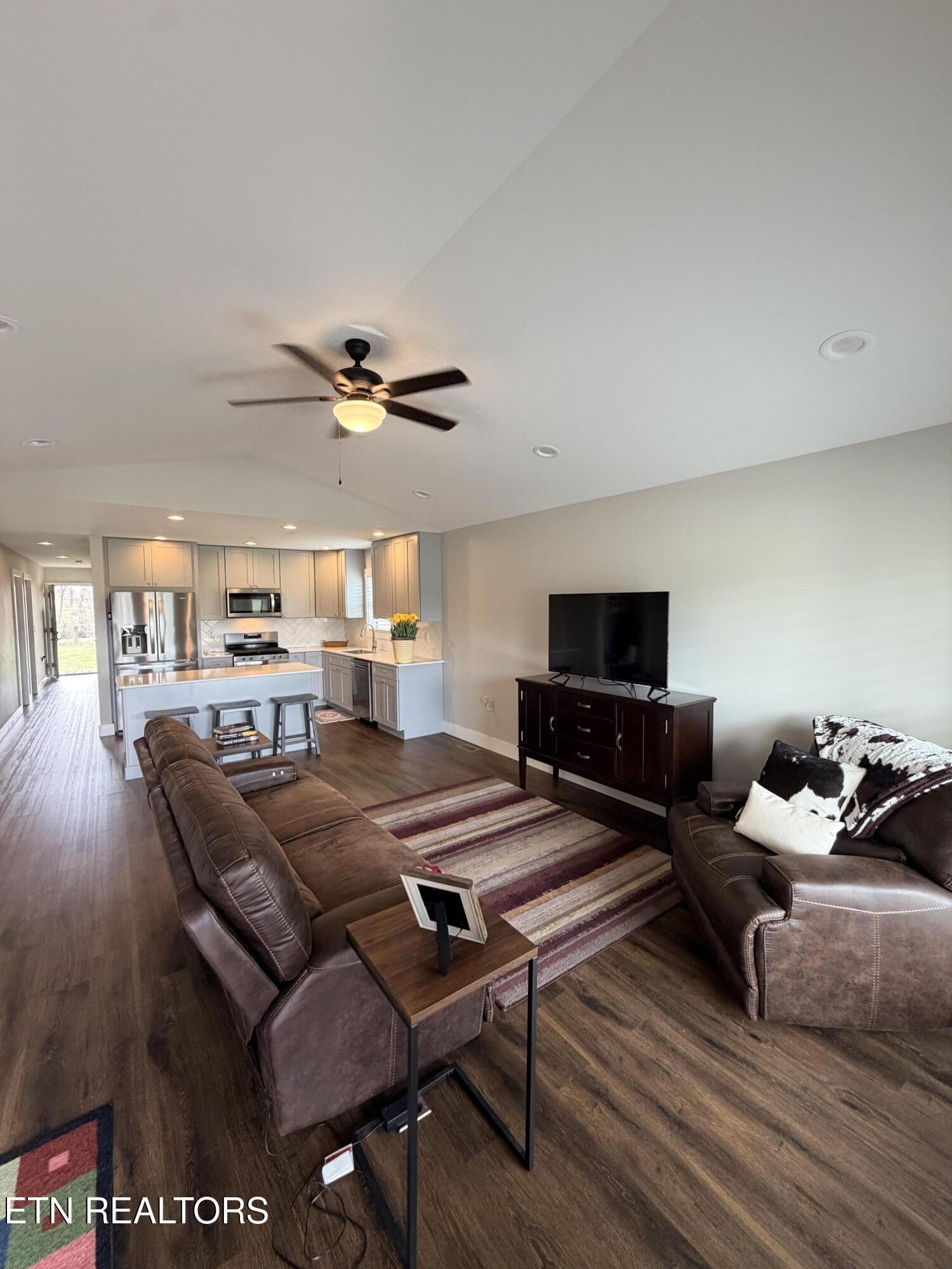 1021 Pleasant Grove Road Winfield TN 37892