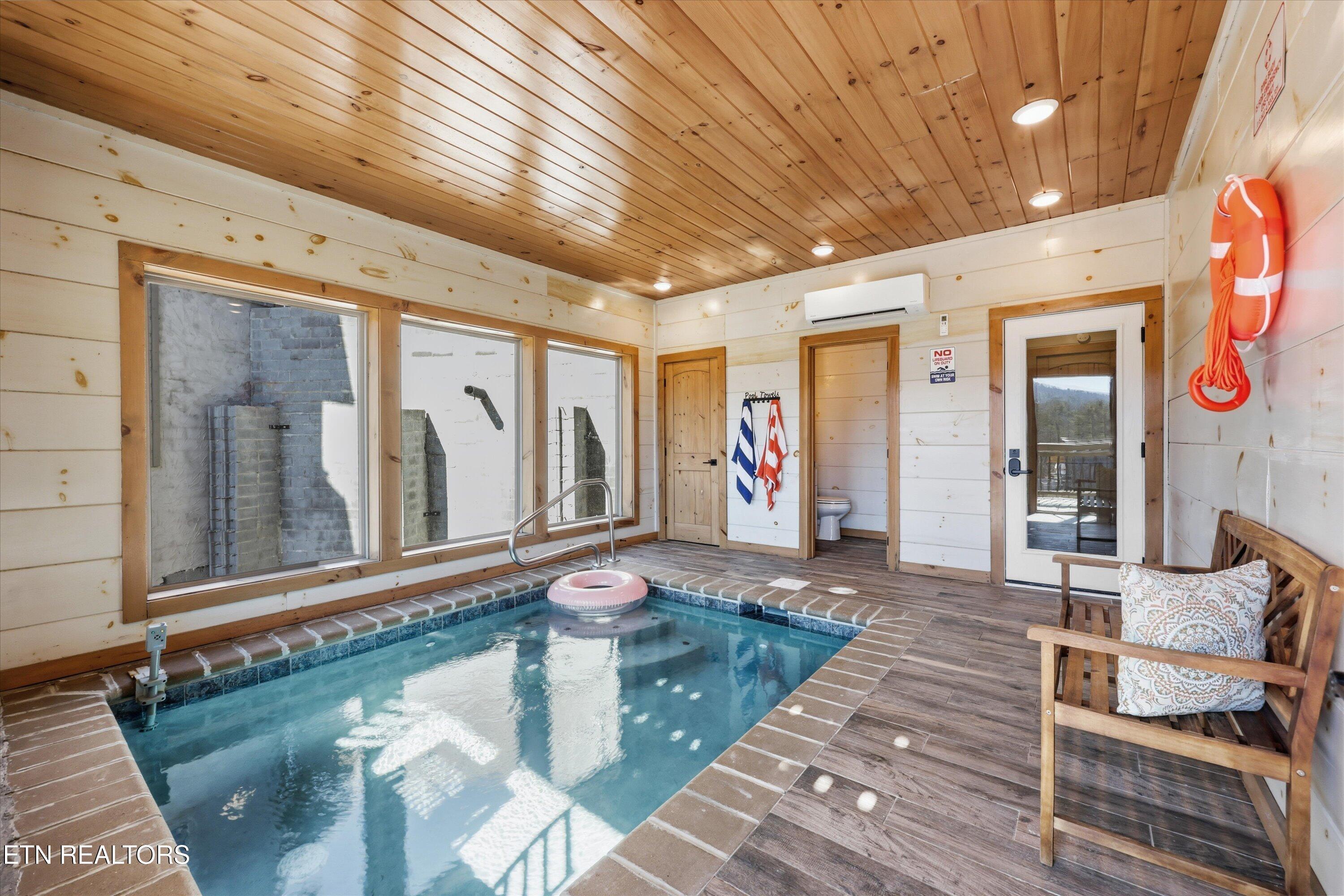 2872 Sequoia Road Pigeon Forge TN 37863