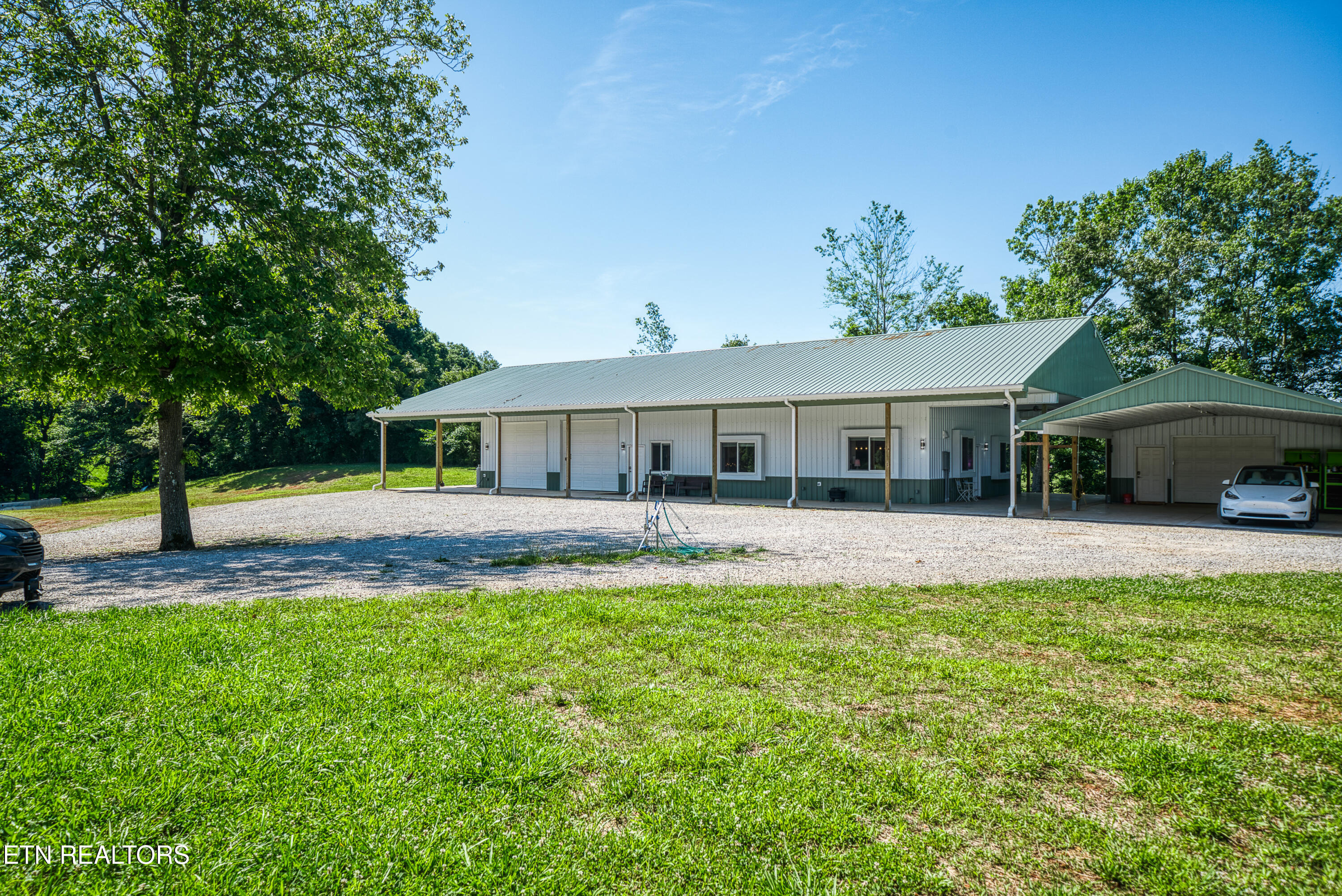 1864 Liberty Road Sparta TN 38583