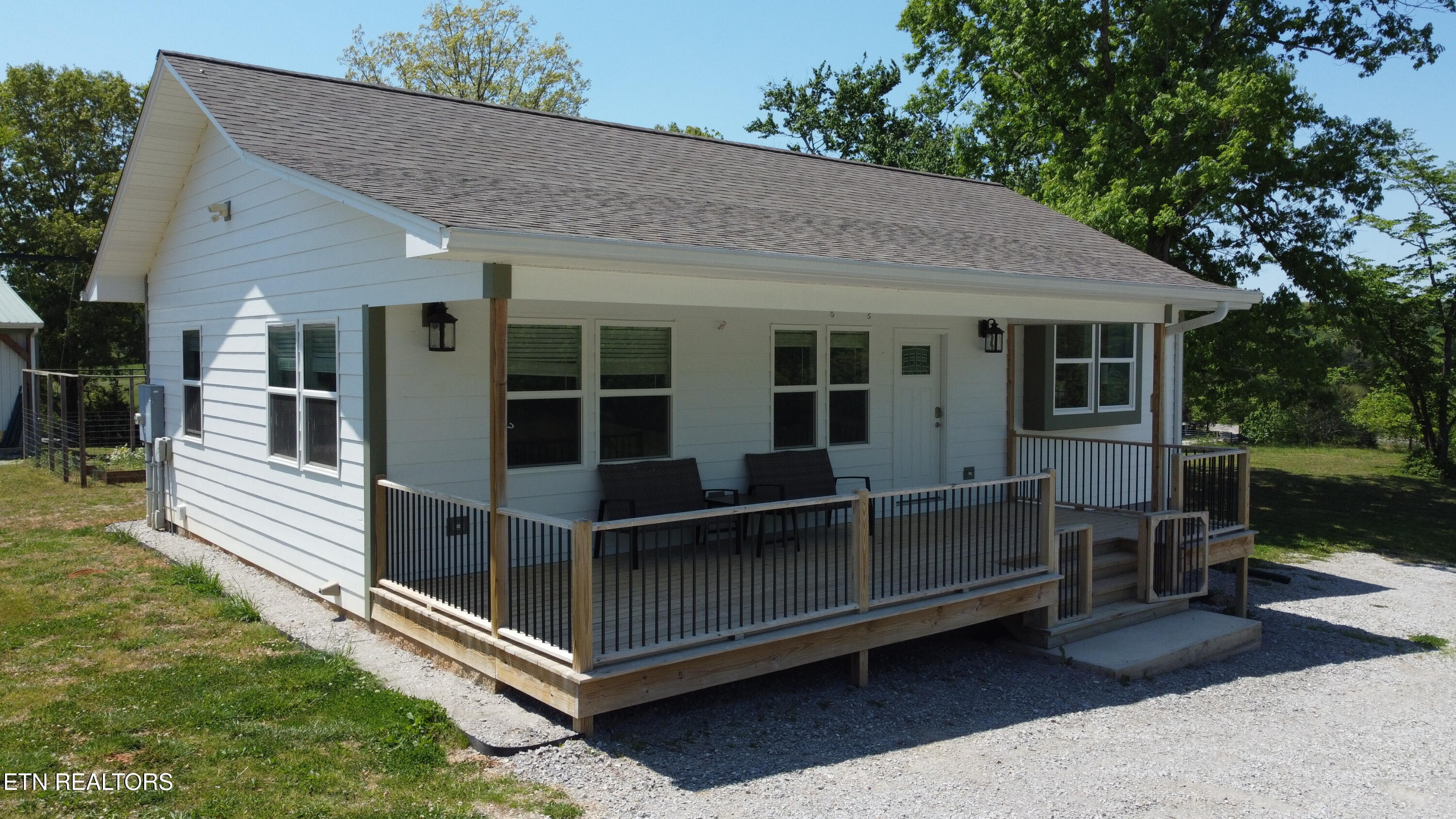 1864 Liberty Road Sparta TN 38583