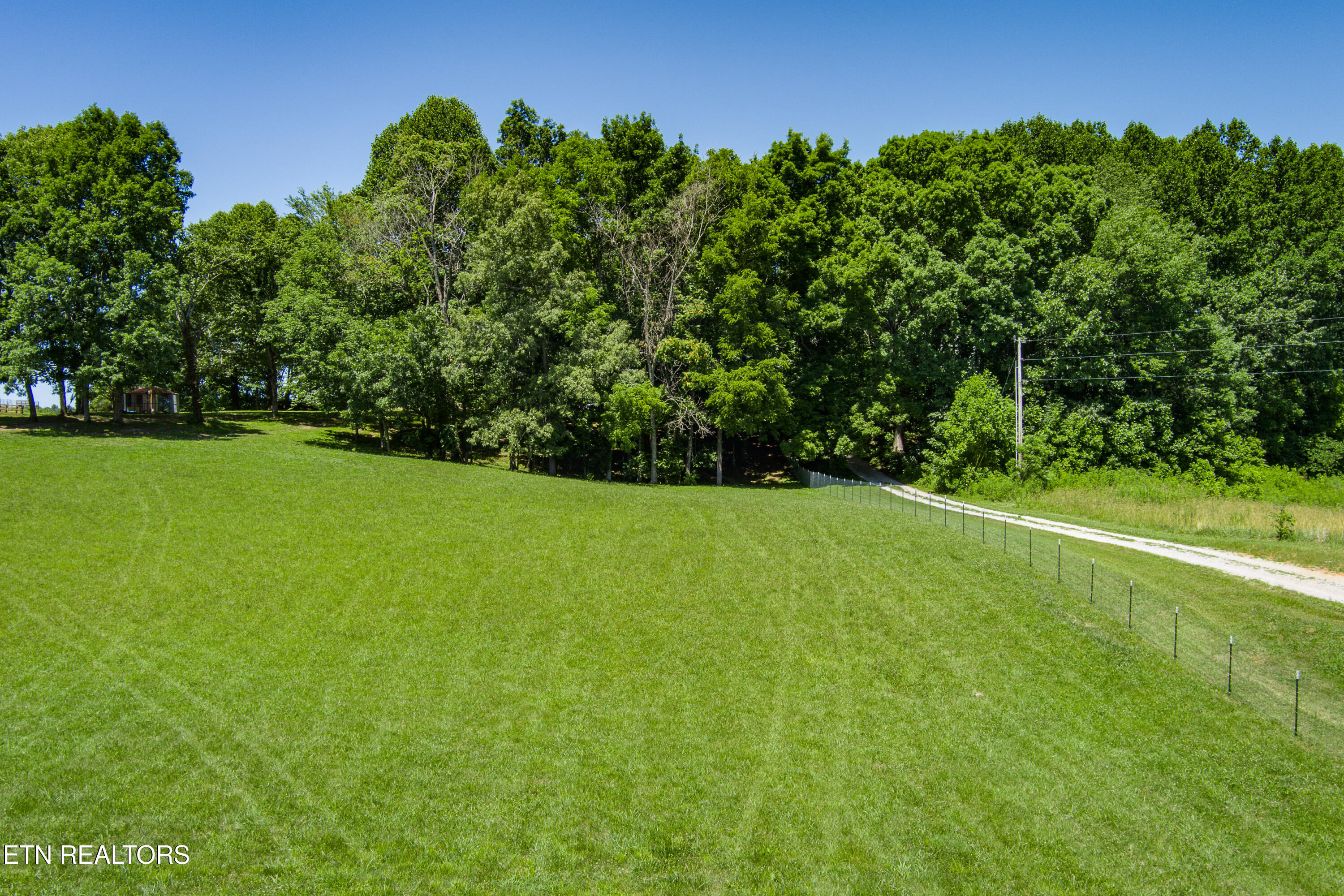 1864 Liberty Road Sparta TN 38583