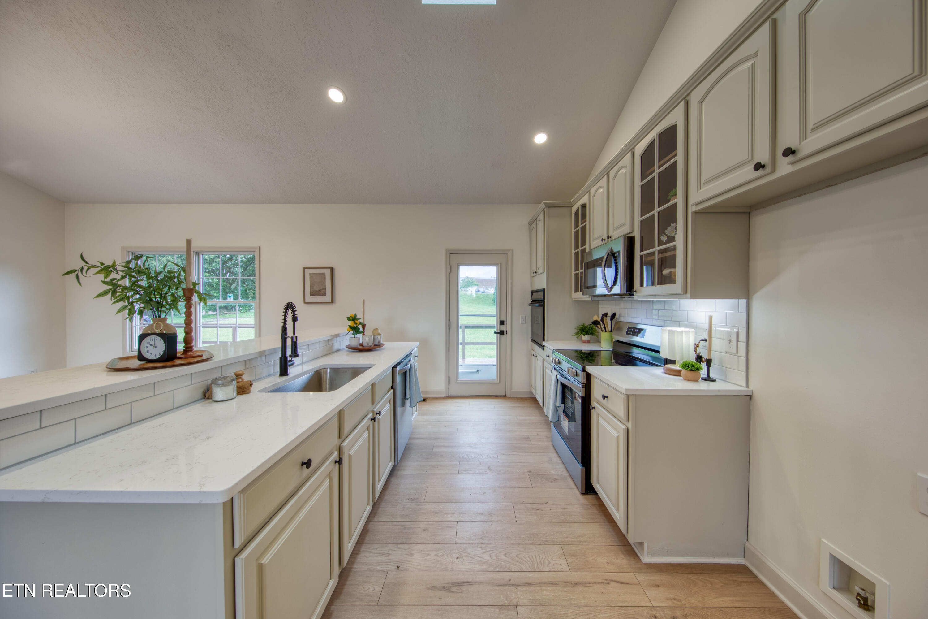 131 El Sara Drive New Tazewell TN 37825