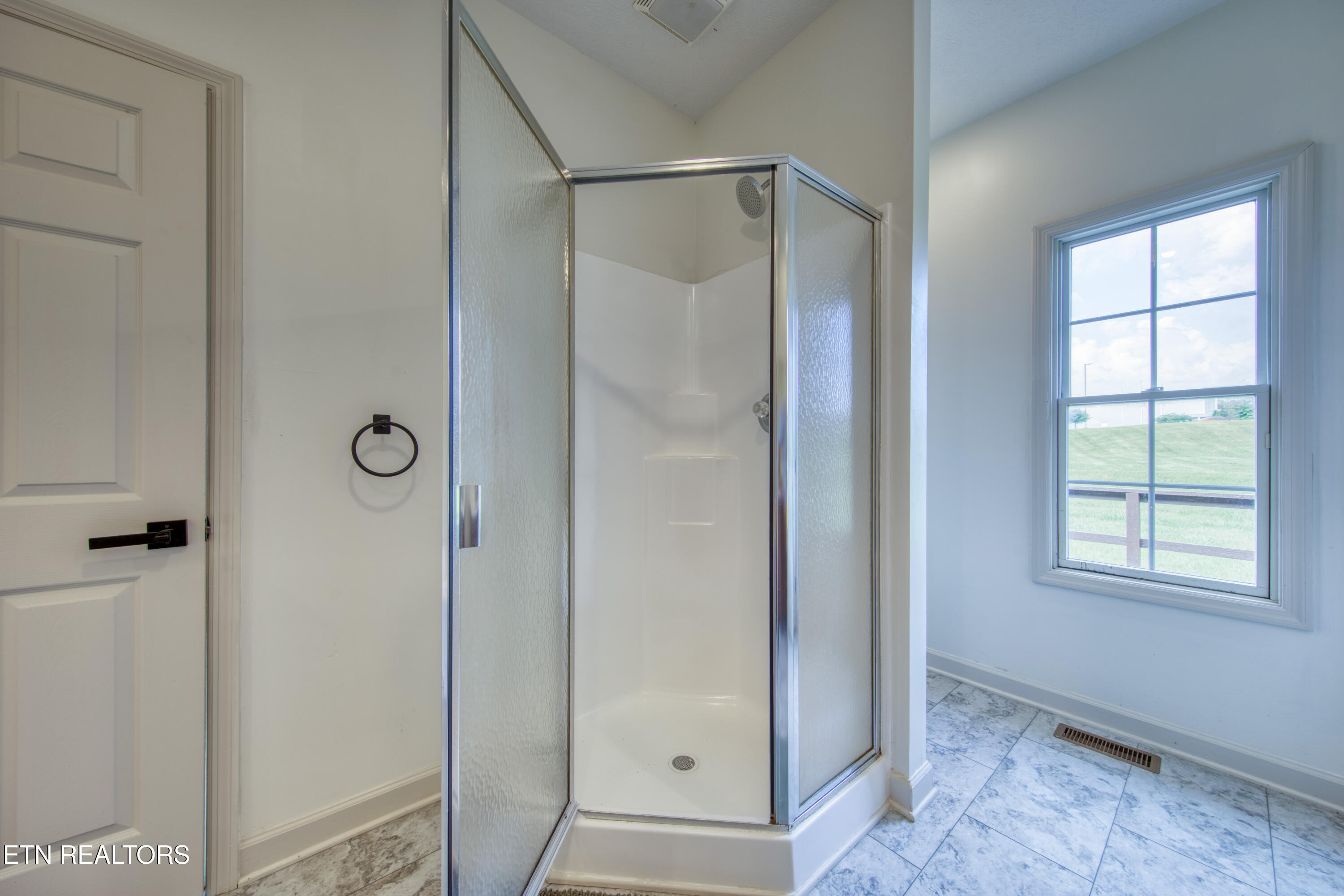 131 El Sara Drive New Tazewell TN 37825