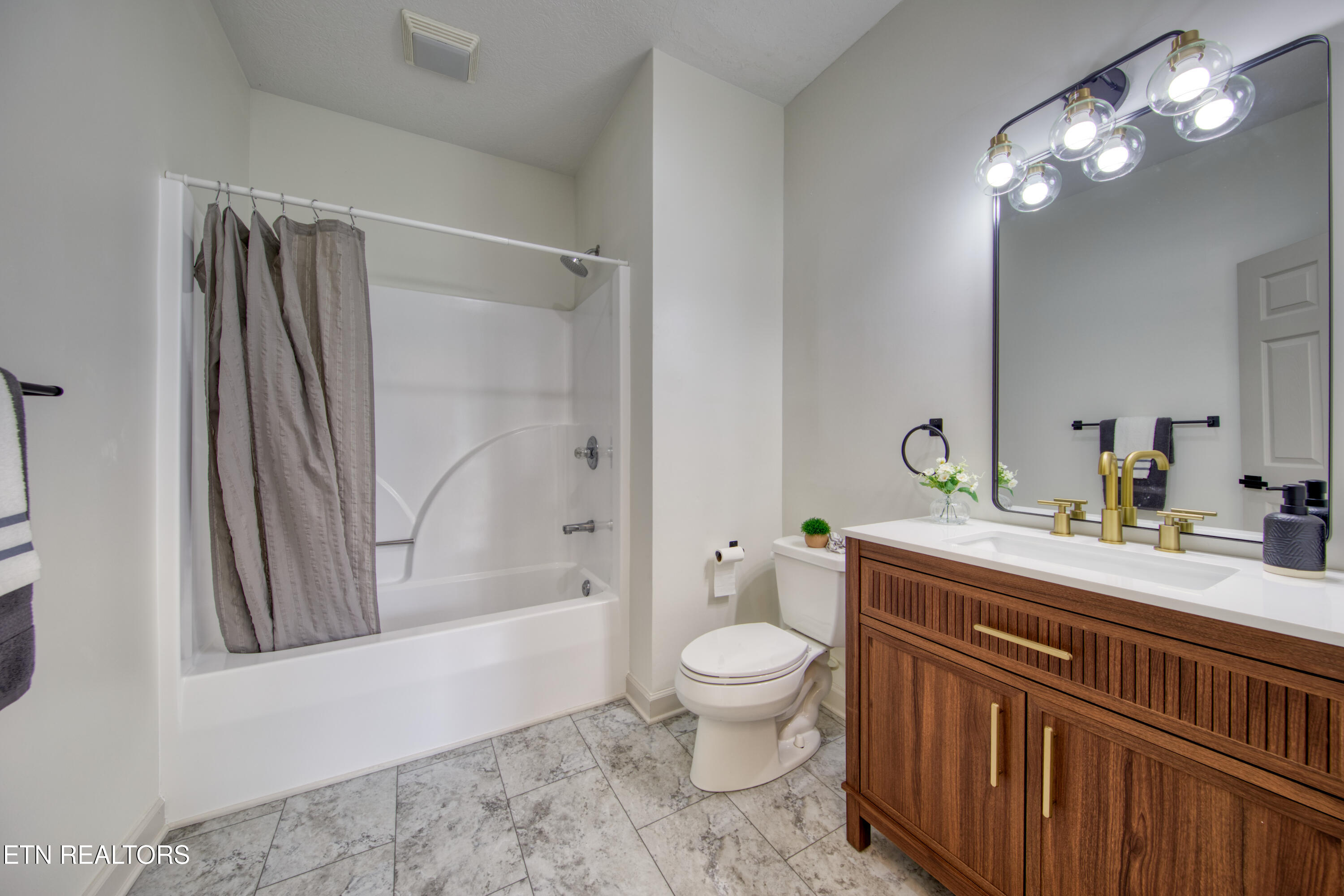 131 El Sara Drive New Tazewell TN 37825
