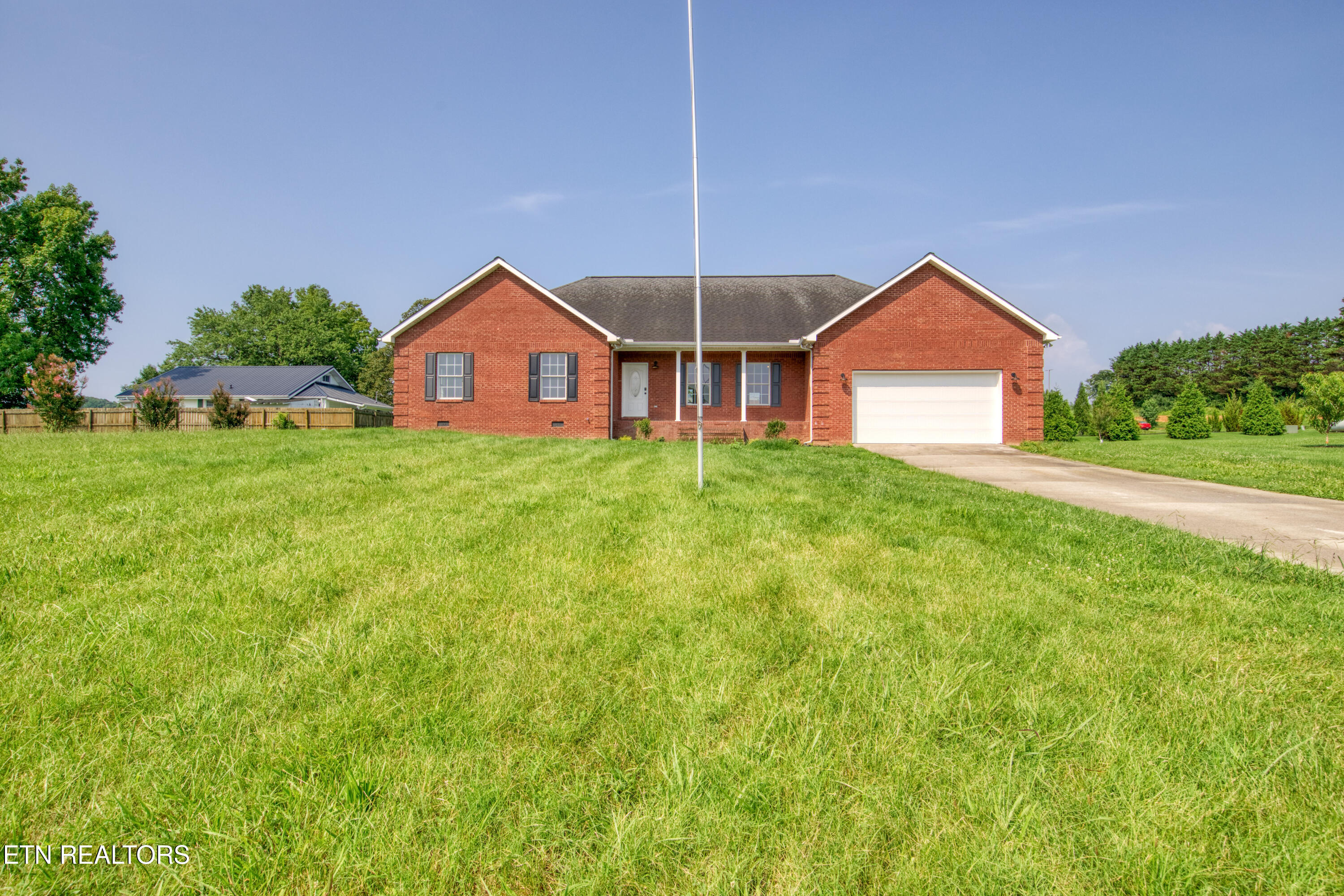 131 El Sara Drive New Tazewell TN 37825