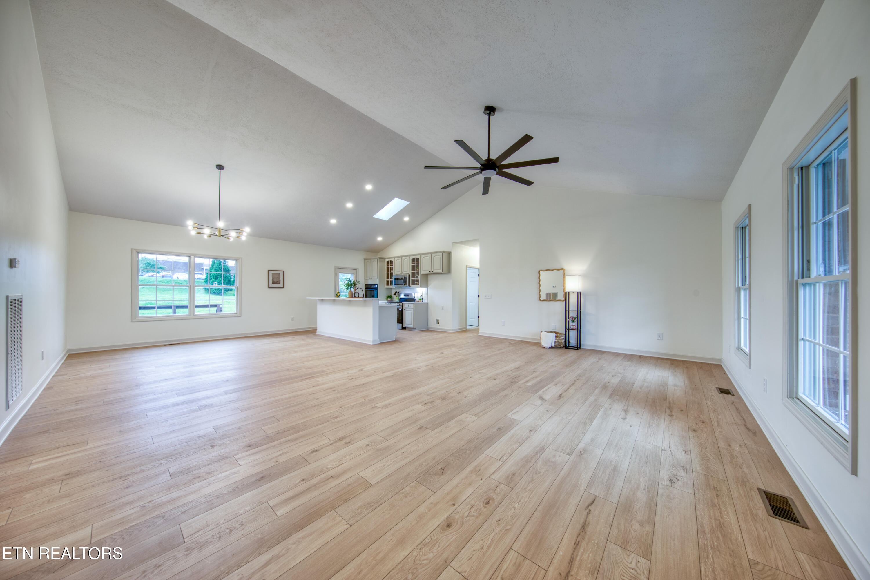 131 El Sara Drive New Tazewell TN 37825