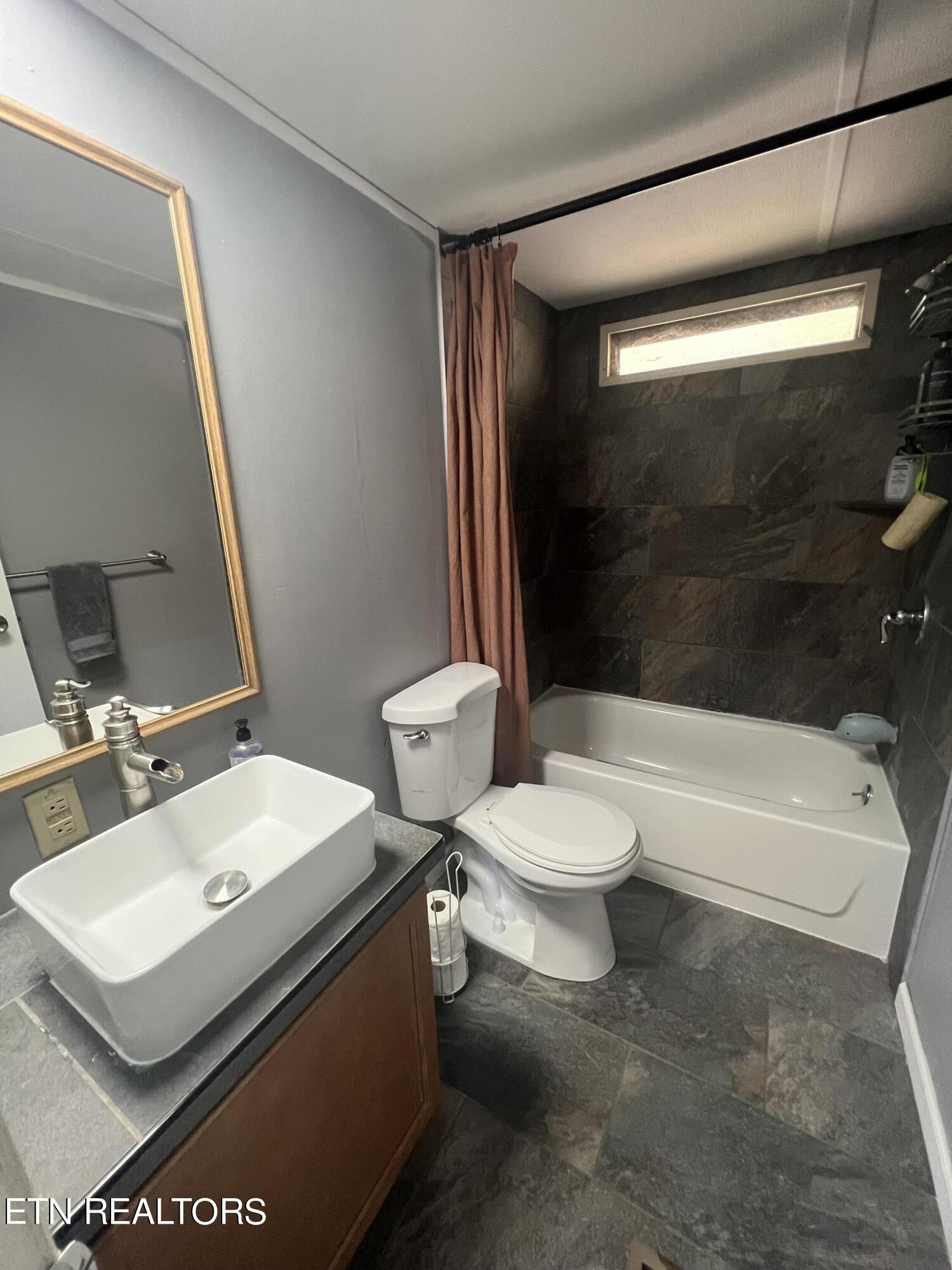 20715 Martel Road Lenoir City TN 37772