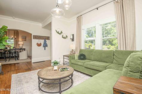 1718 Spring Street Powell TN 37849