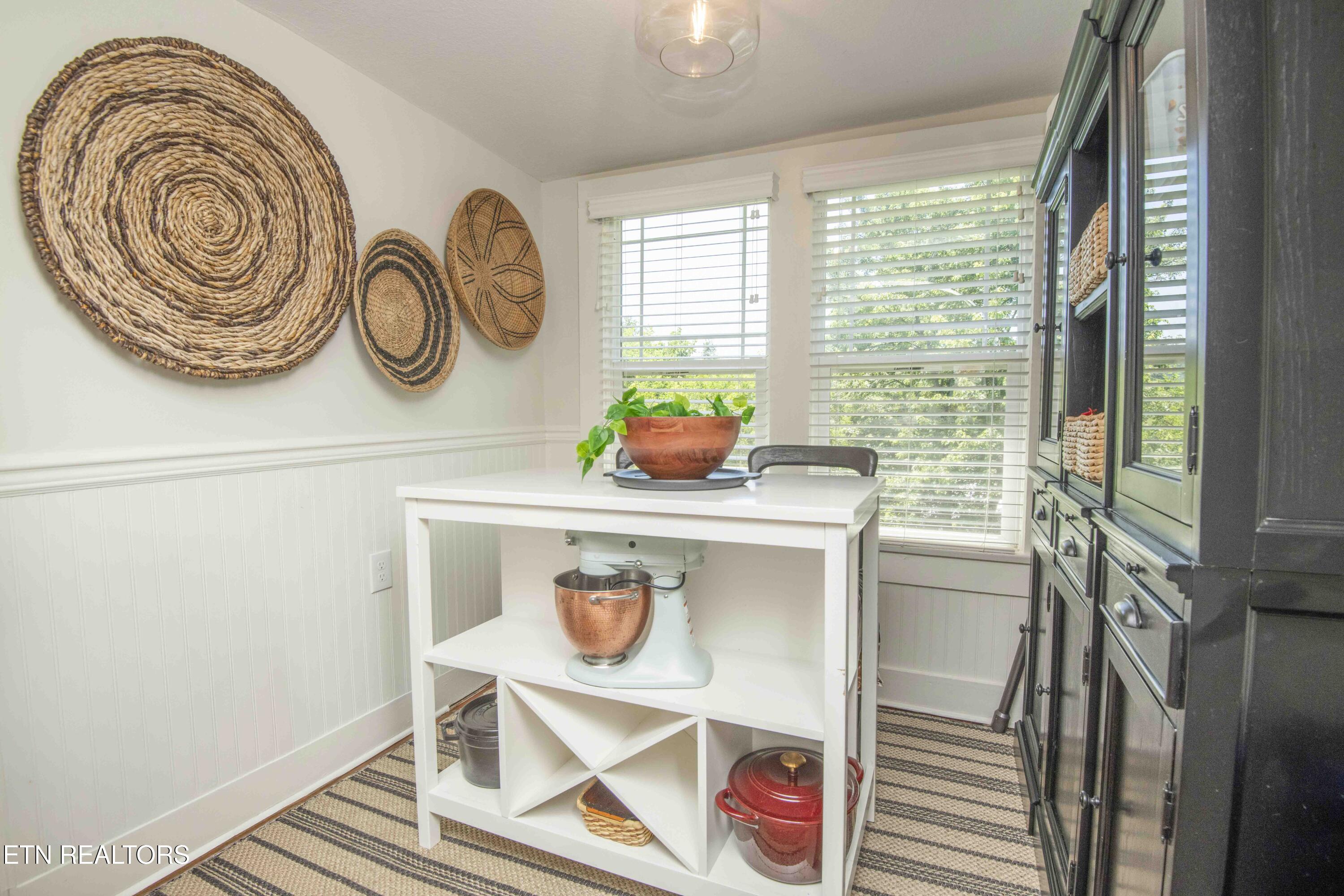 1718 Spring Street Powell TN 37849