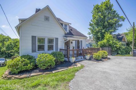 1718 Spring Street Powell TN 37849