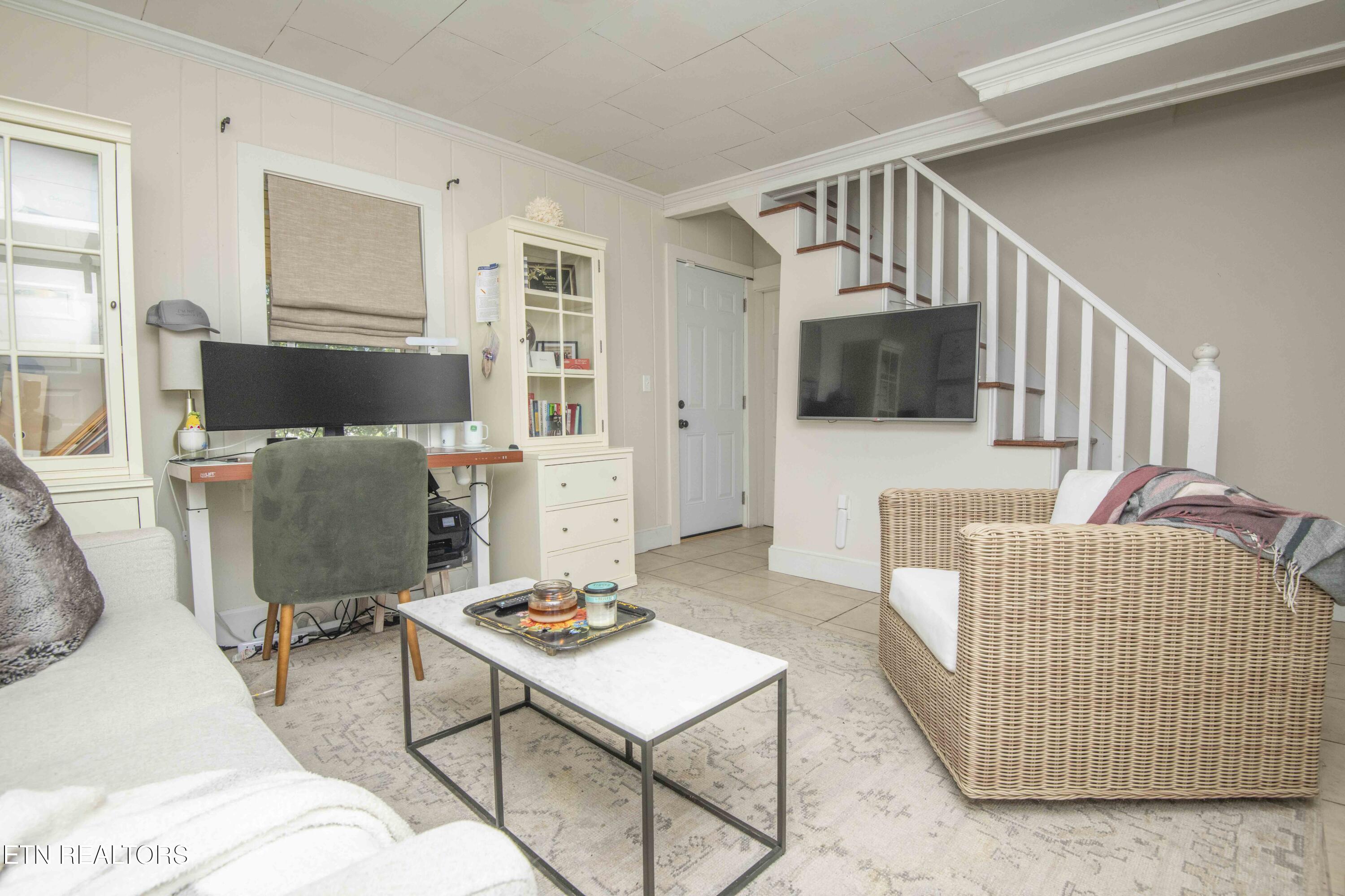 1718 Spring Street Powell TN 37849