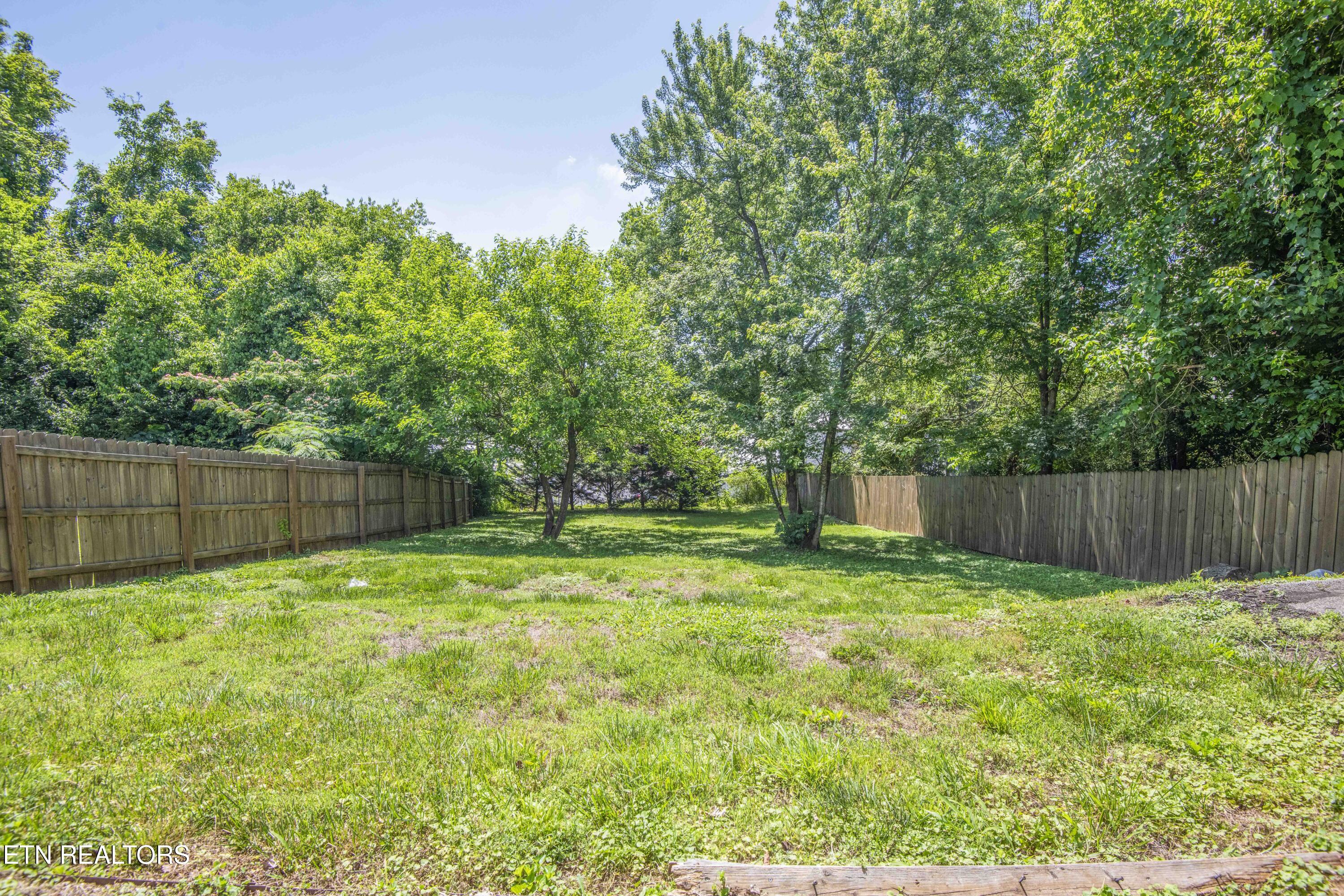 1718 Spring Street Powell TN 37849