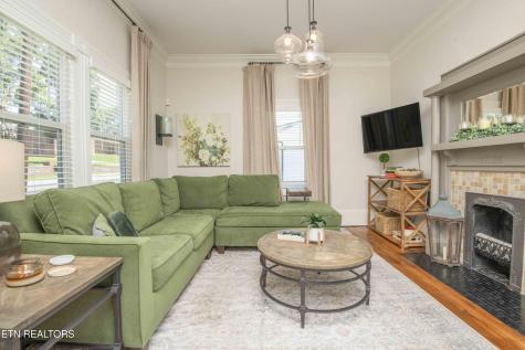 1718 Spring Street Powell TN 37849