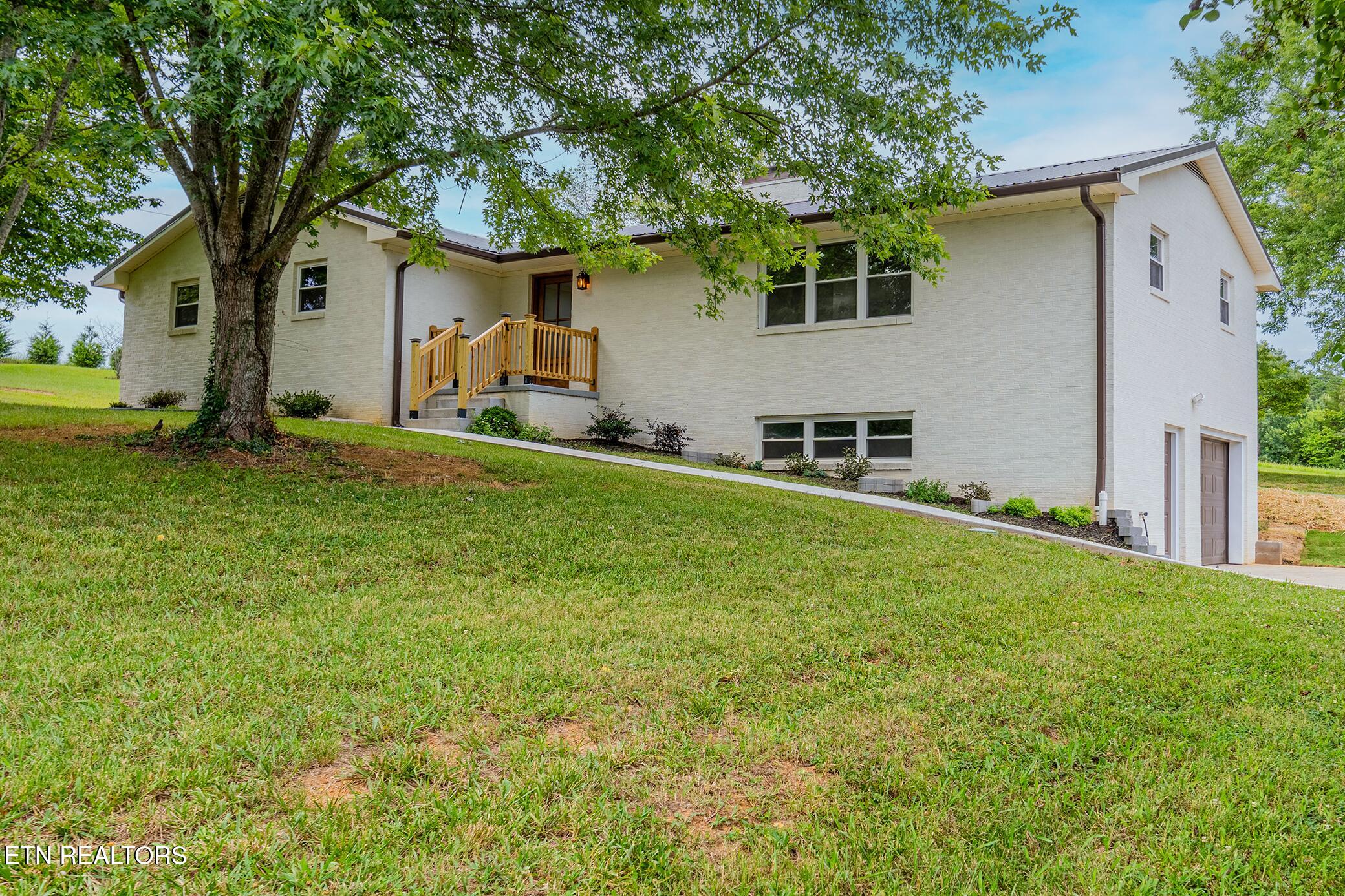7918 Barker Road Corryton TN 37721
