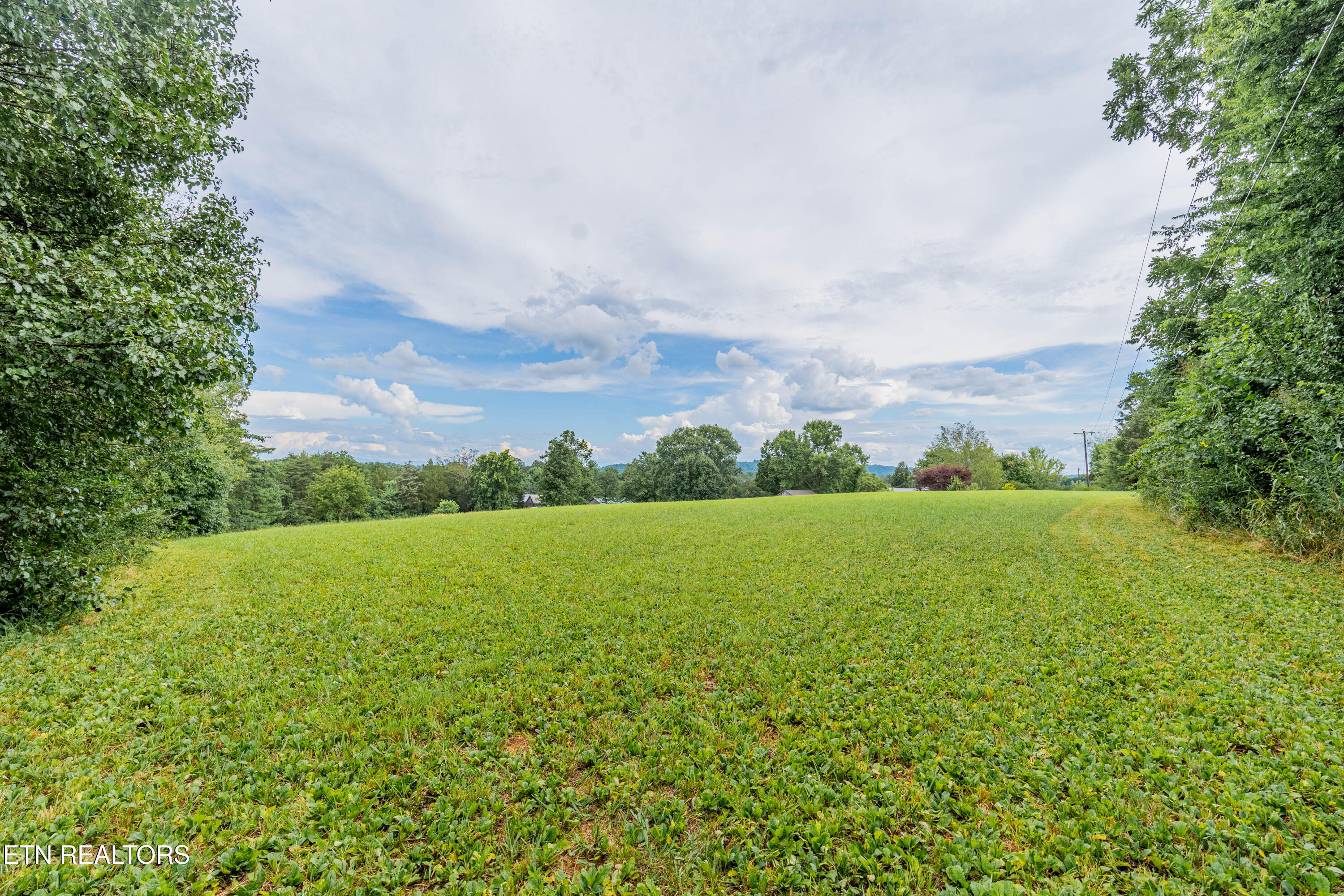 7918 Barker Road Corryton TN 37721