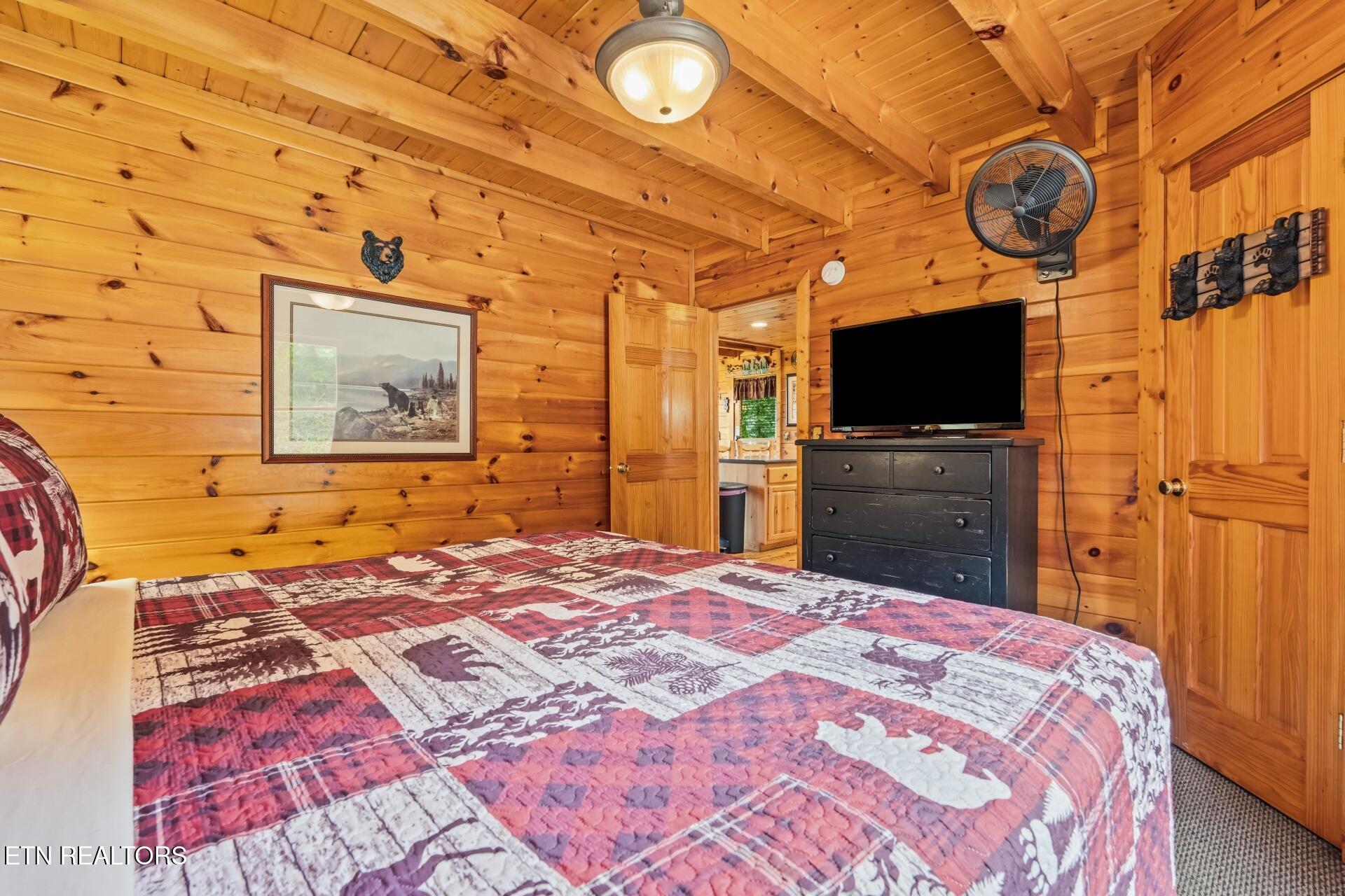 4648 Nottingham Heights Way Pigeon Forge TN 37863