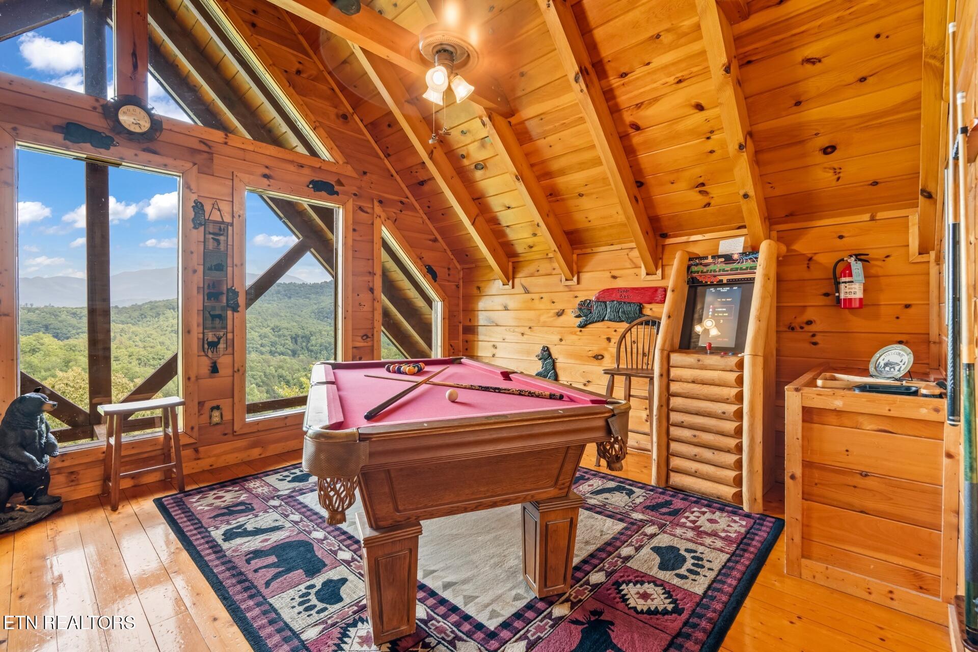 4648 Nottingham Heights Way Pigeon Forge TN 37863