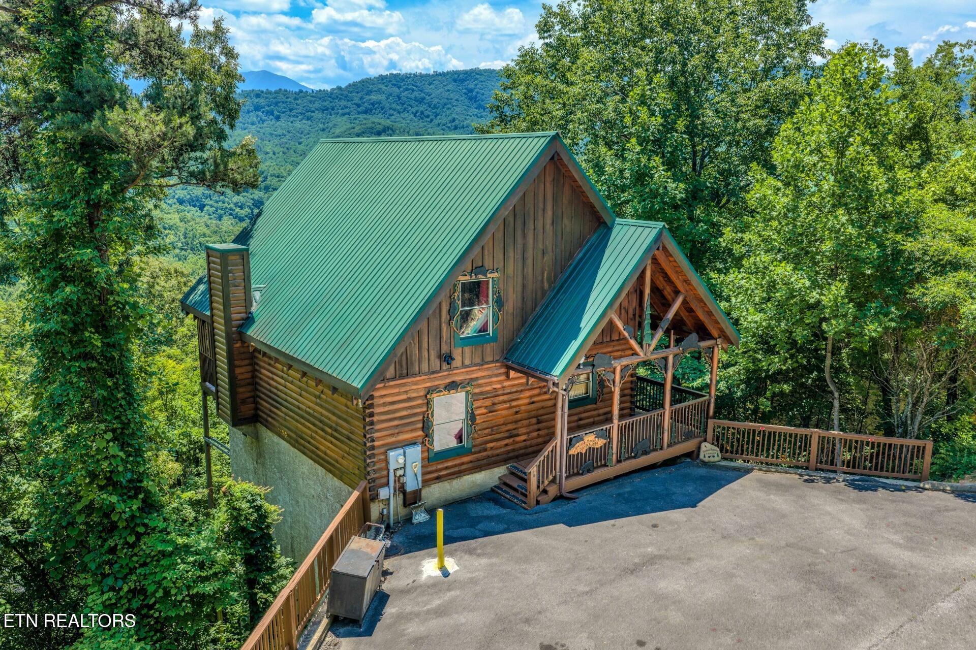 4648 Nottingham Heights Way Pigeon Forge TN 37863