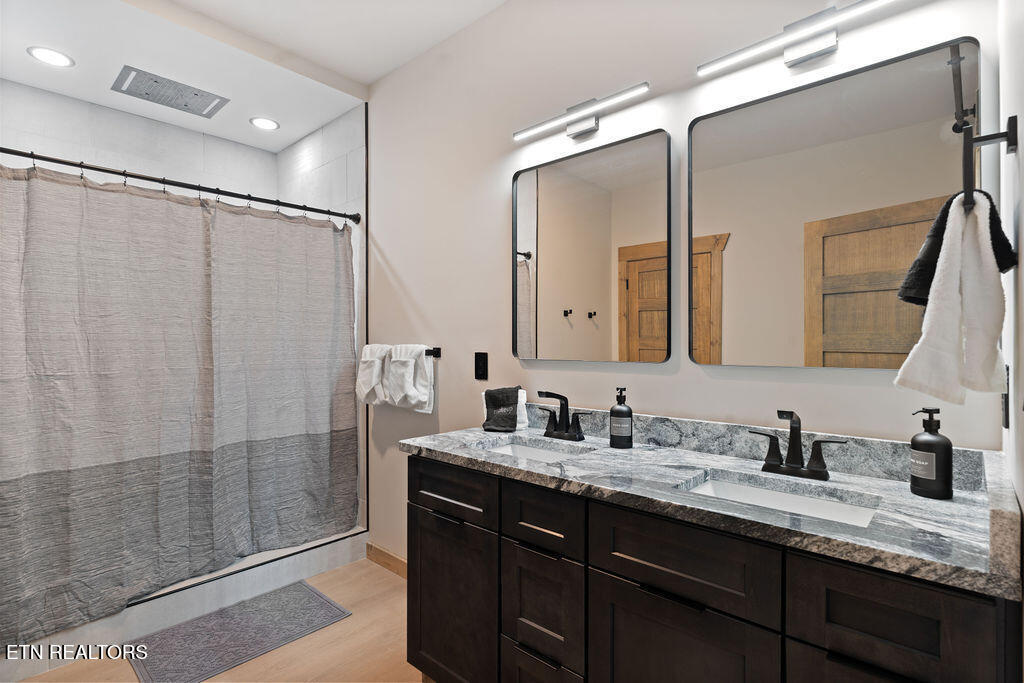 2843 Cedar Falls Way Sevierville TN 37862