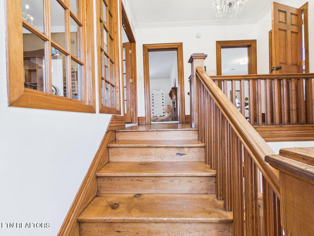 207 Thomas Road Speedwell TN 37870