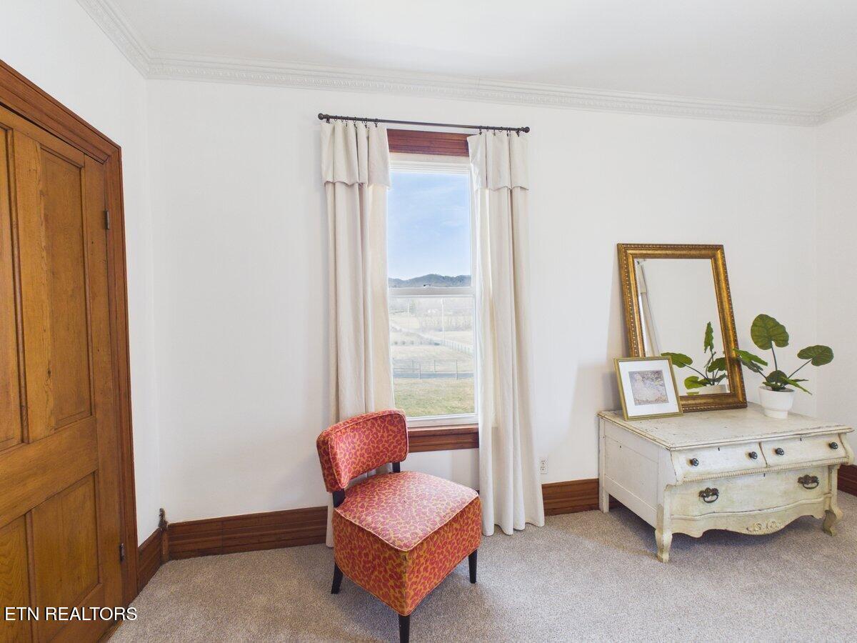 207 Thomas Road Speedwell TN 37870